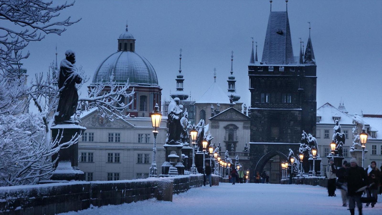 APT in Prague Charles Bridge 1km by Michal&Friends