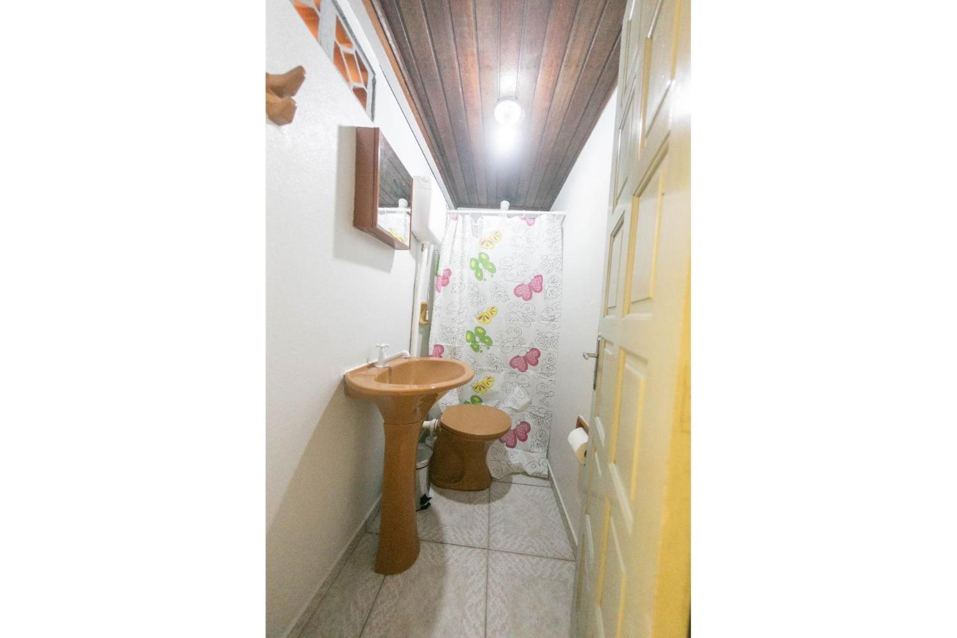 KIT 5 - Estúdio com churrasqueira piscina ar wifI vaga cozinha