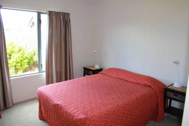 14 St James Avenue view 2