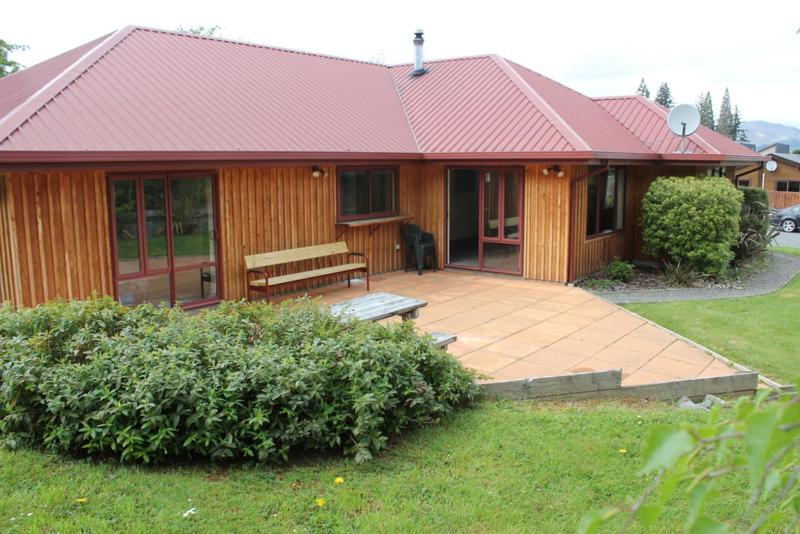 Hotel 4 St James Avenue - Image 1