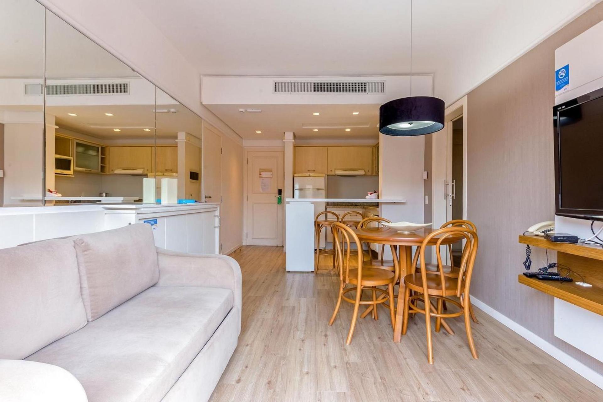 Modern Studios by the Sea - Jurerê Beach Village JBVTOP