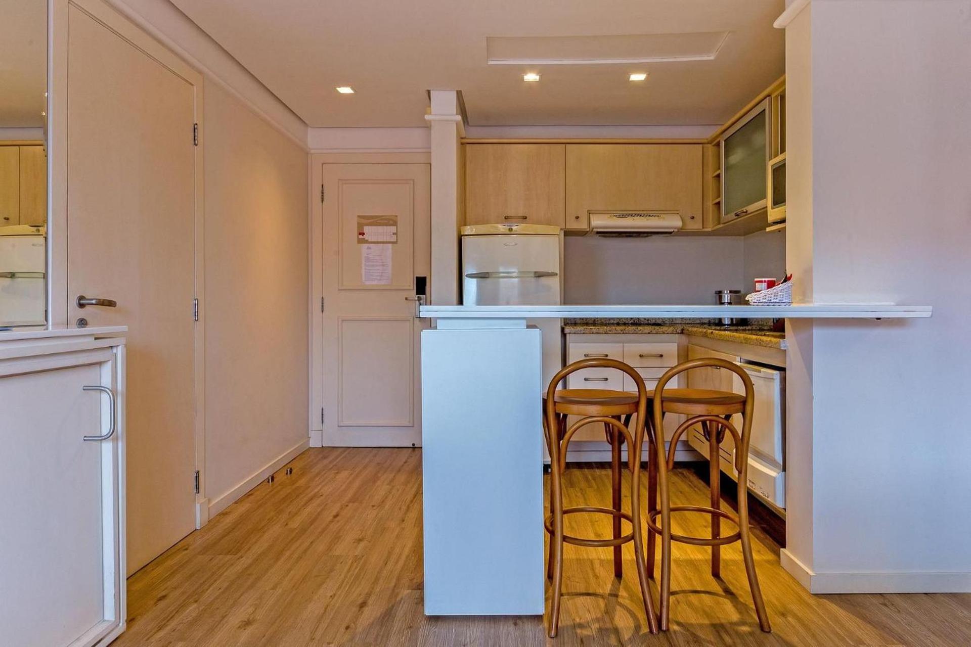 Modern Studios by the Sea - Jurerê Beach Village JBVTOP