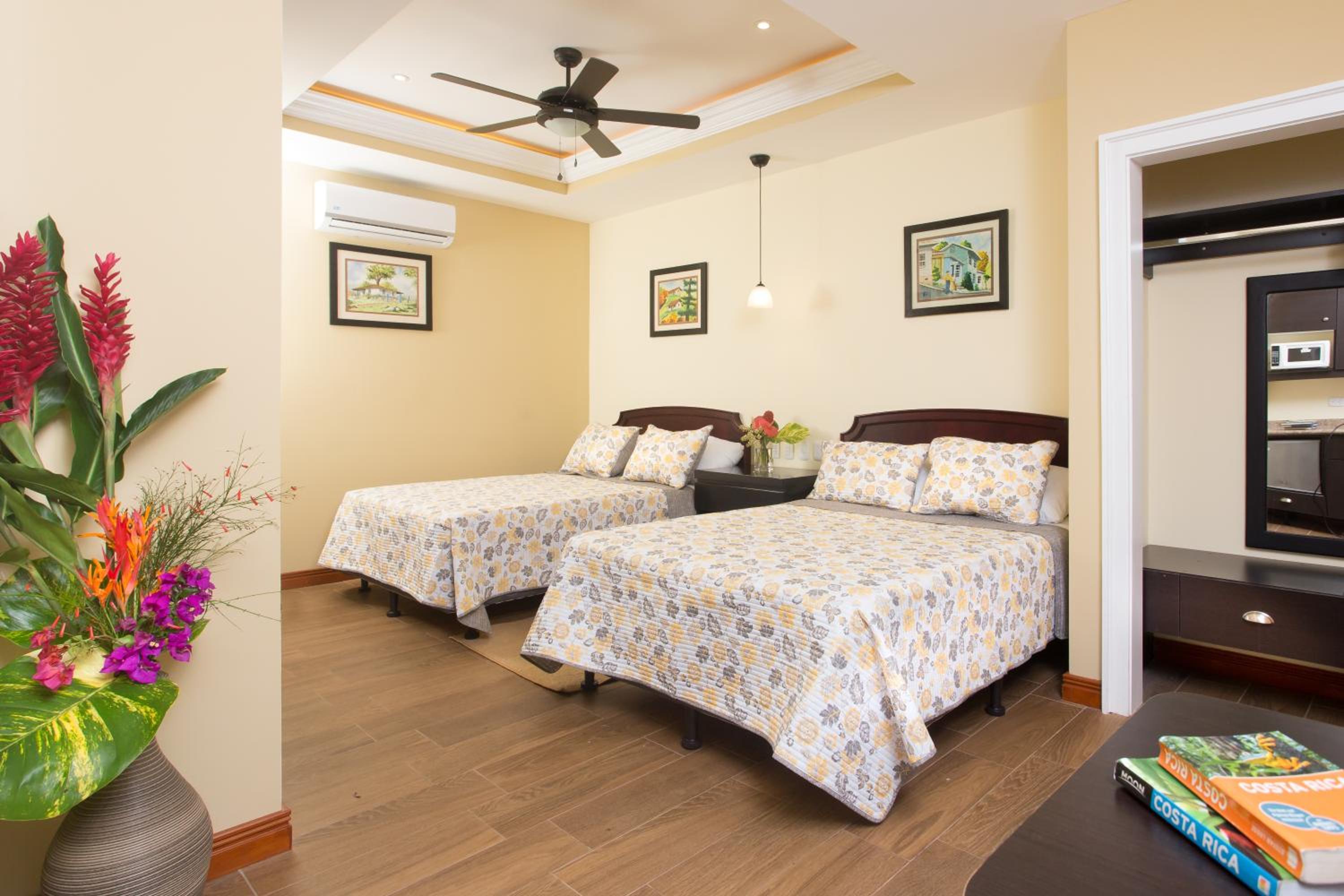 Airport Costa Rica B&B