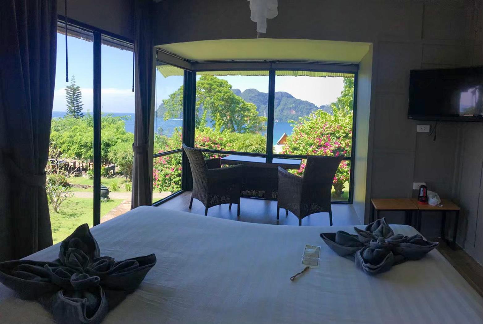 HIP Seaview Resort @ Phi Phi