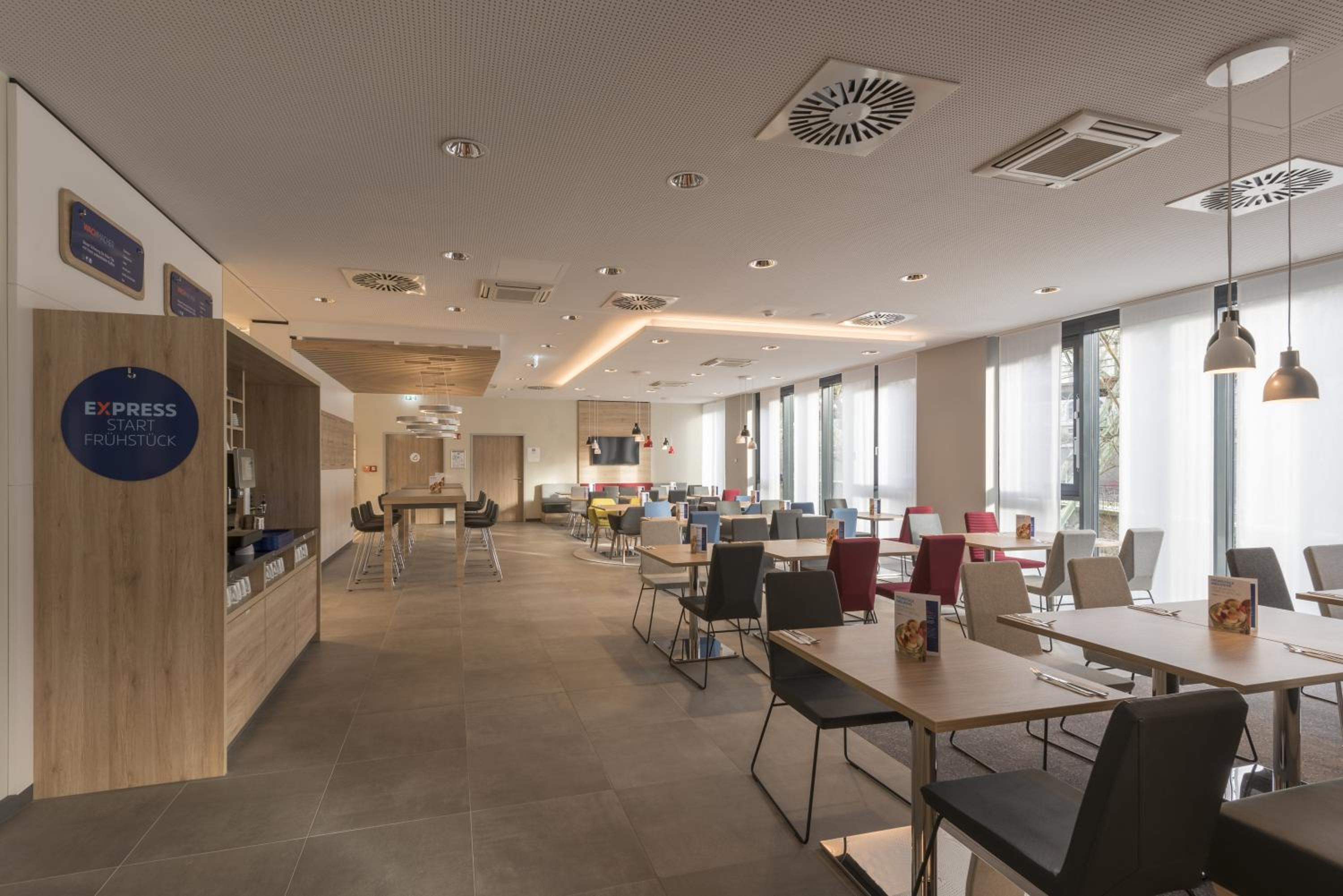Wuppertal Vacations - Holiday Inn Express - Wuppertal - Hauptbahnhof, an IHG Hotel - Property Image 5