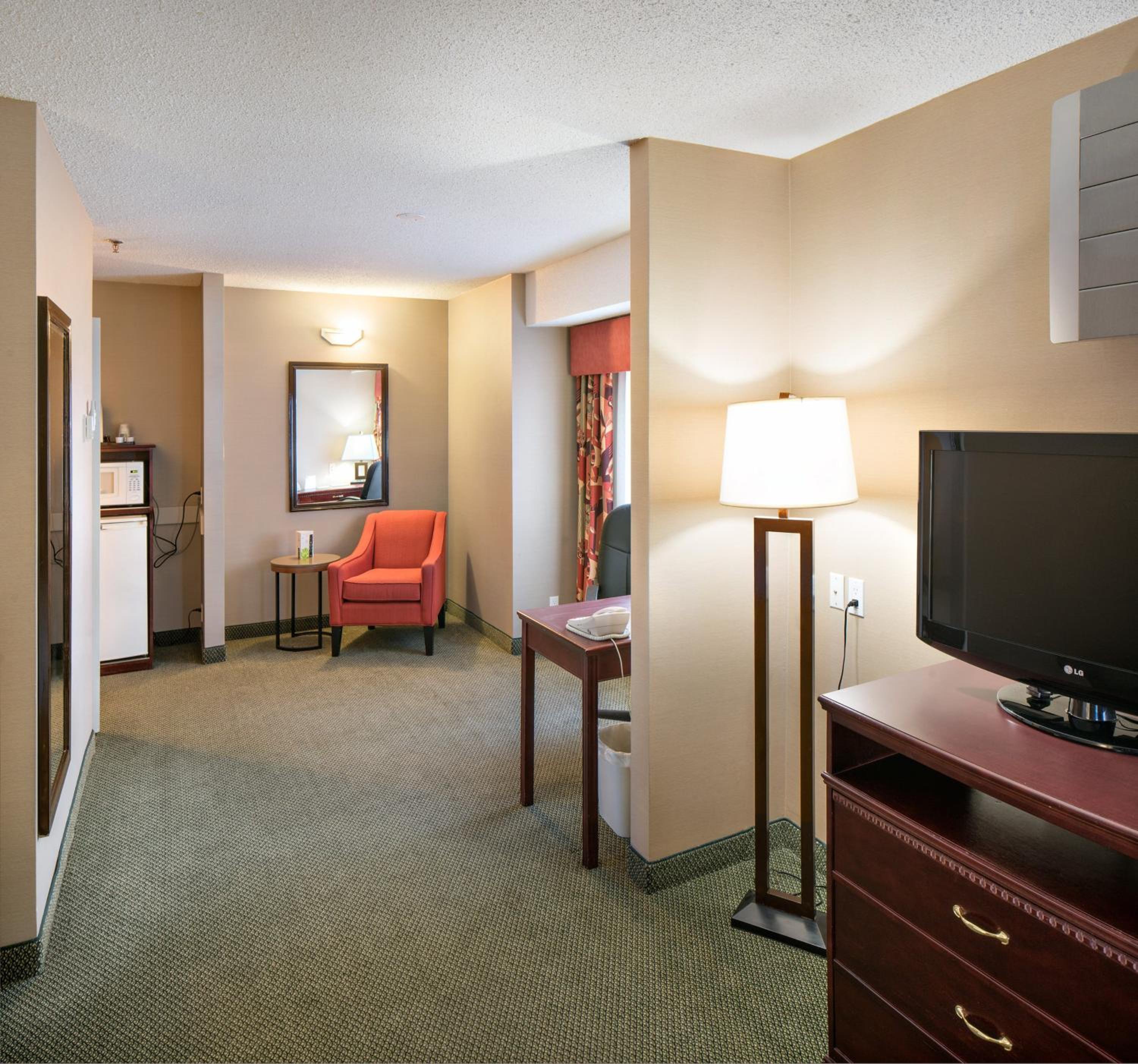 Red Deer Vacations - Holiday Inn Express Red Deer, an IHG Hotel - Property Image 4