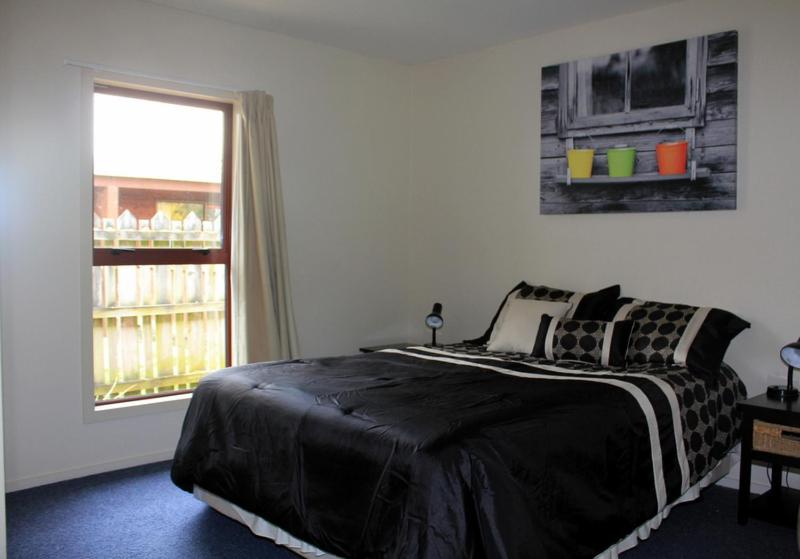 14a Bath Street view 2