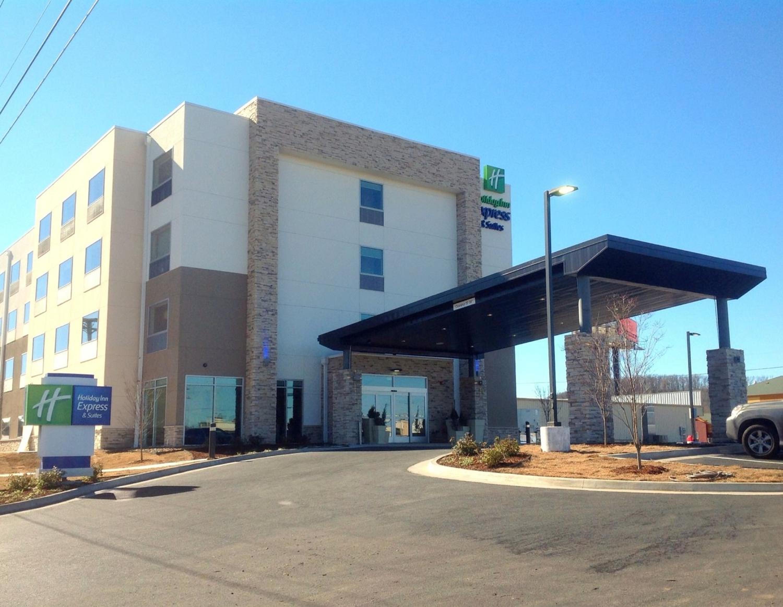 Muskogee Vacations - Holiday Inn Express and Suites Tahlequah, an IHG Hotel - Property Image 1
