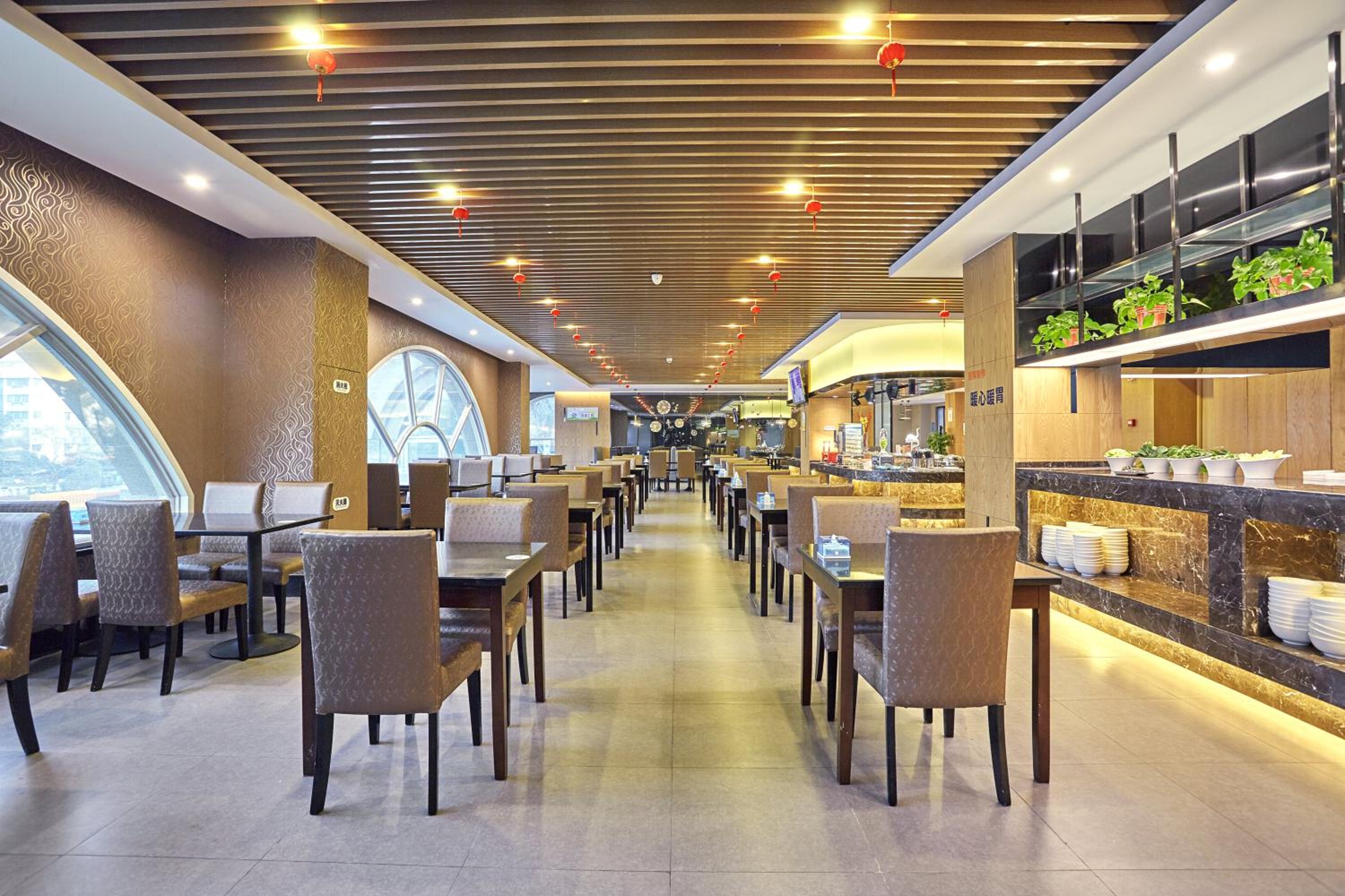 Holiday Inn Express Nanjing Xuanwu Lake by IHG