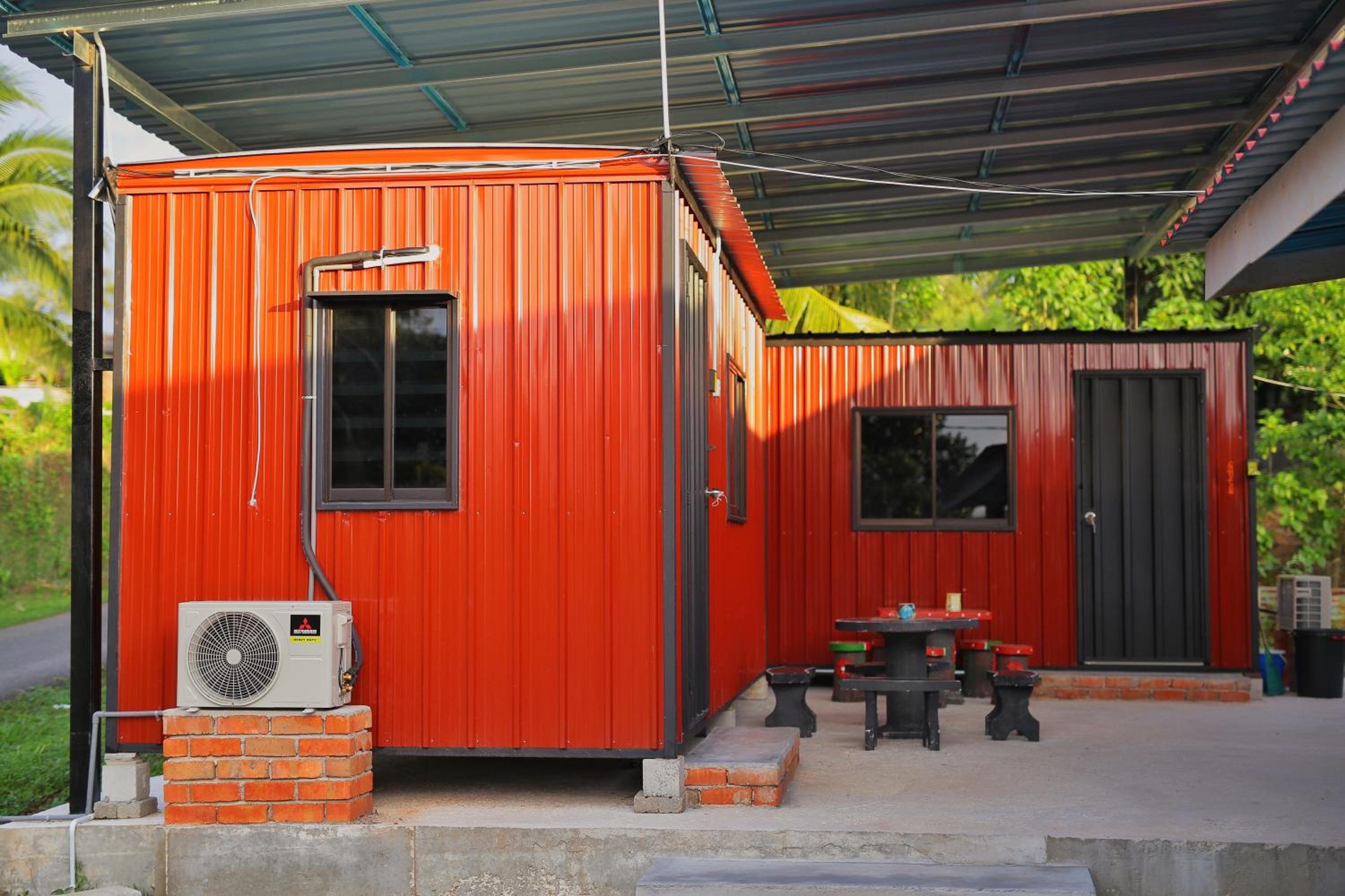 Padang Besar Red Cabin Homestay photo 1