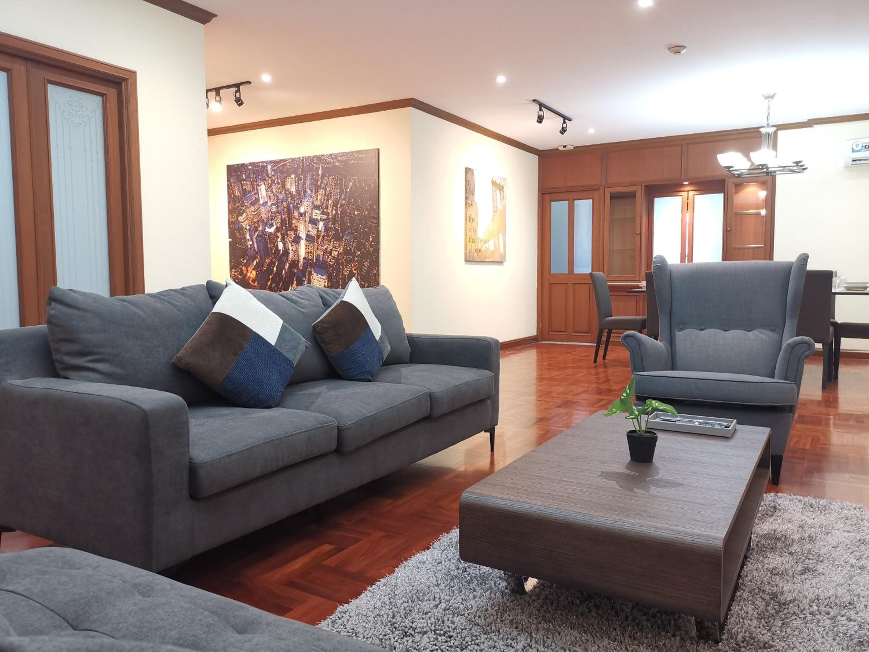 NT Place Sukhumvit Suites
