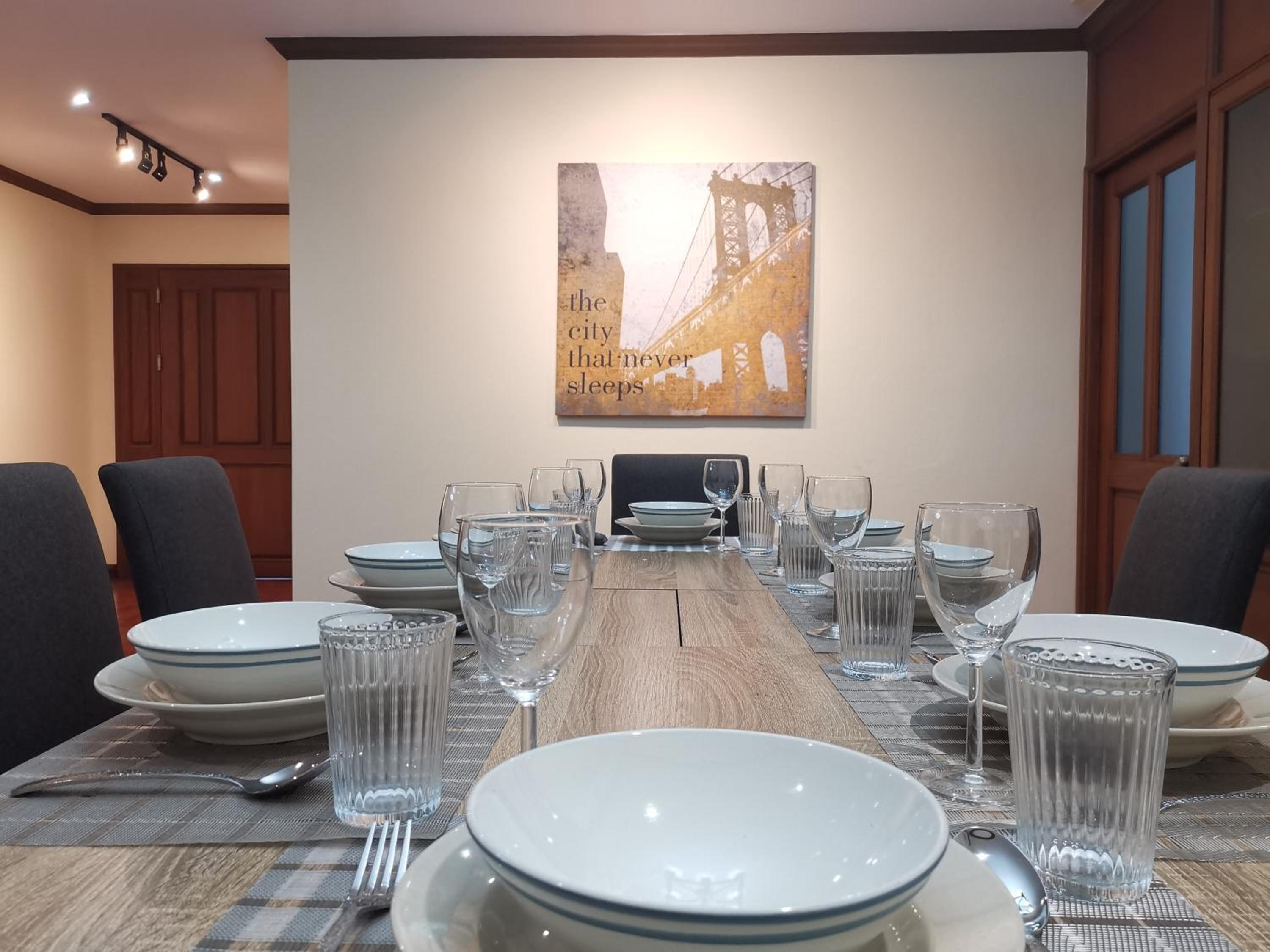 NT Place Sukhumvit Suites