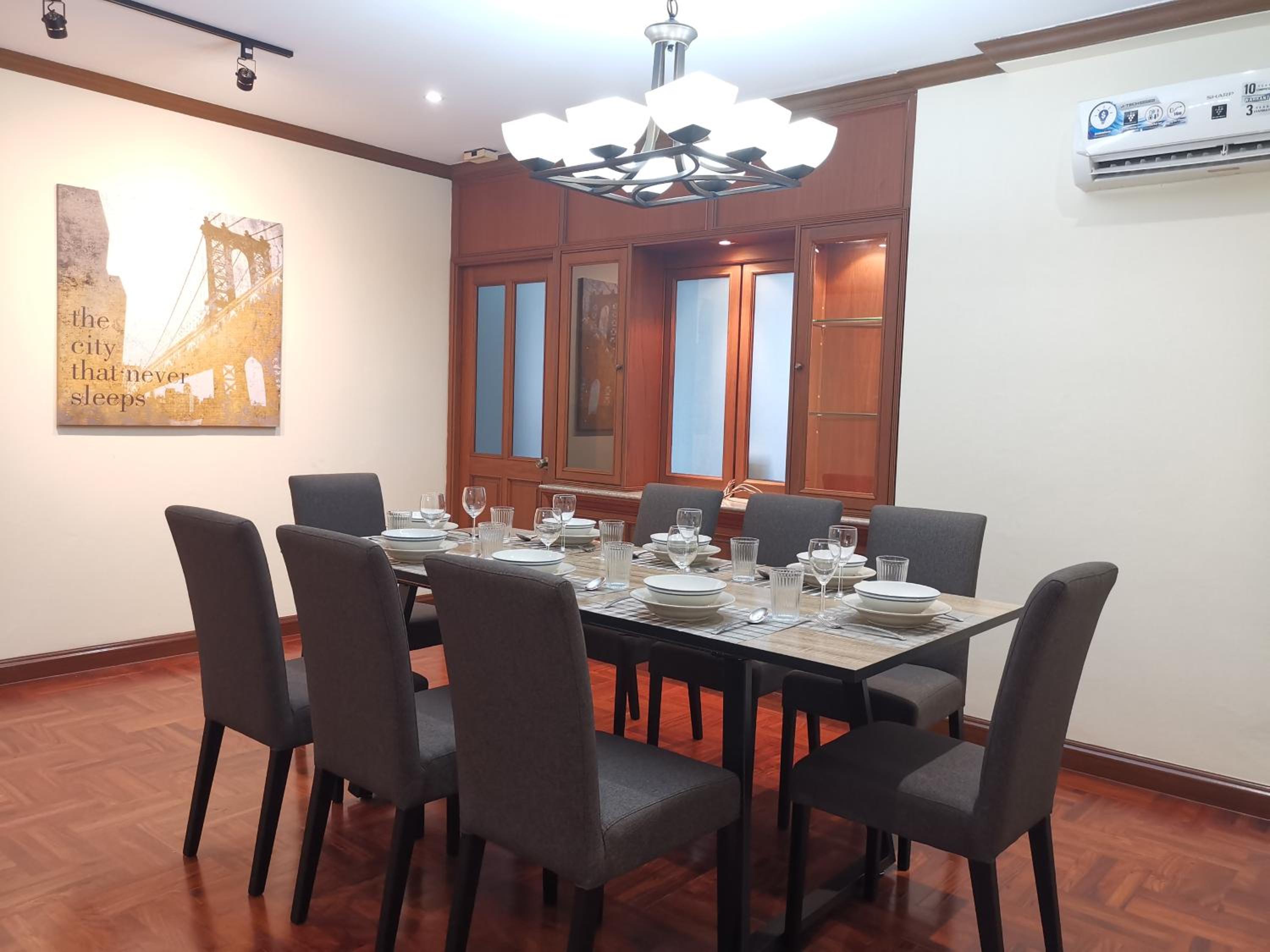 NT Place Sukhumvit Suites