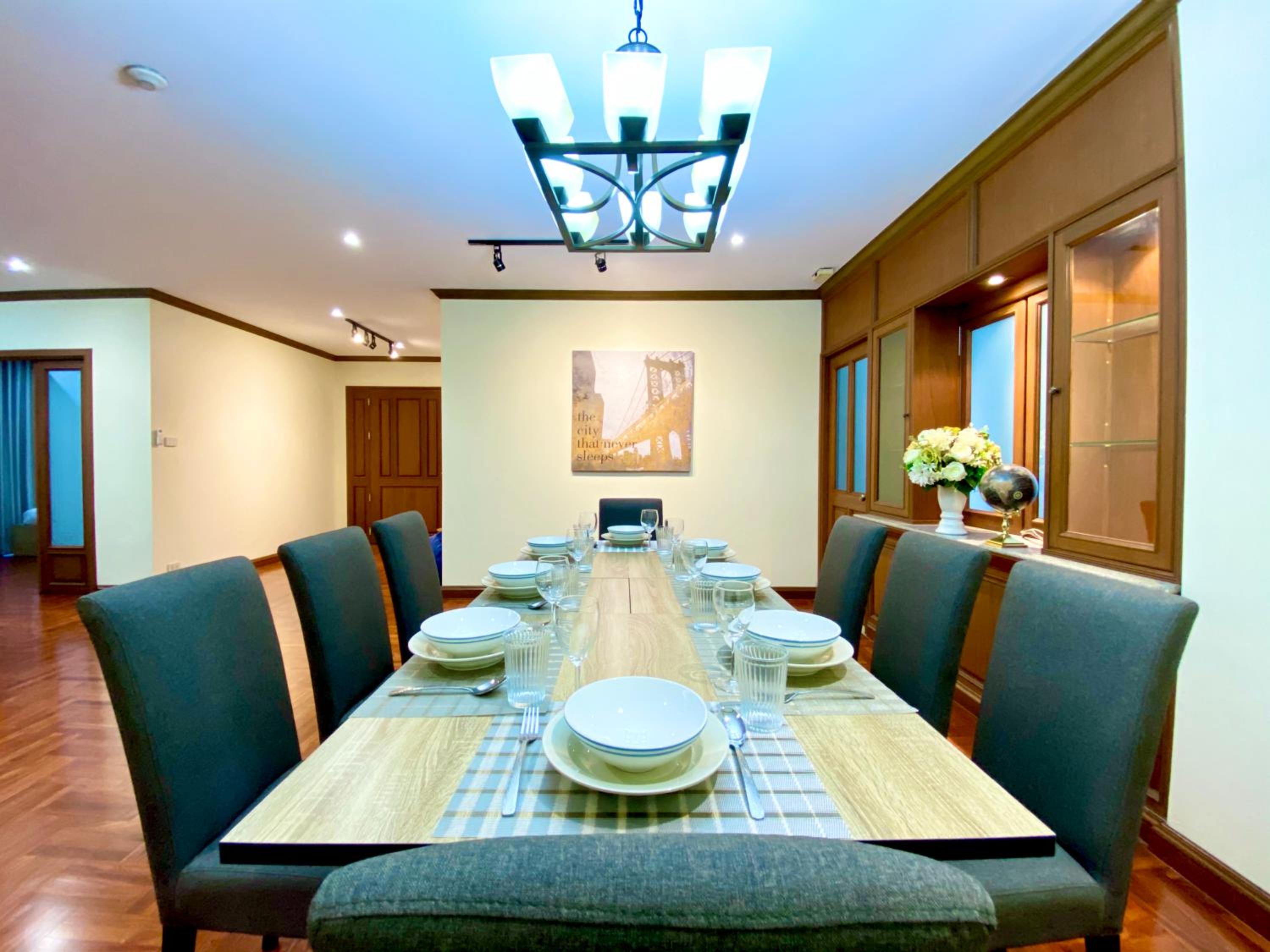 NT Place Sukhumvit Suites