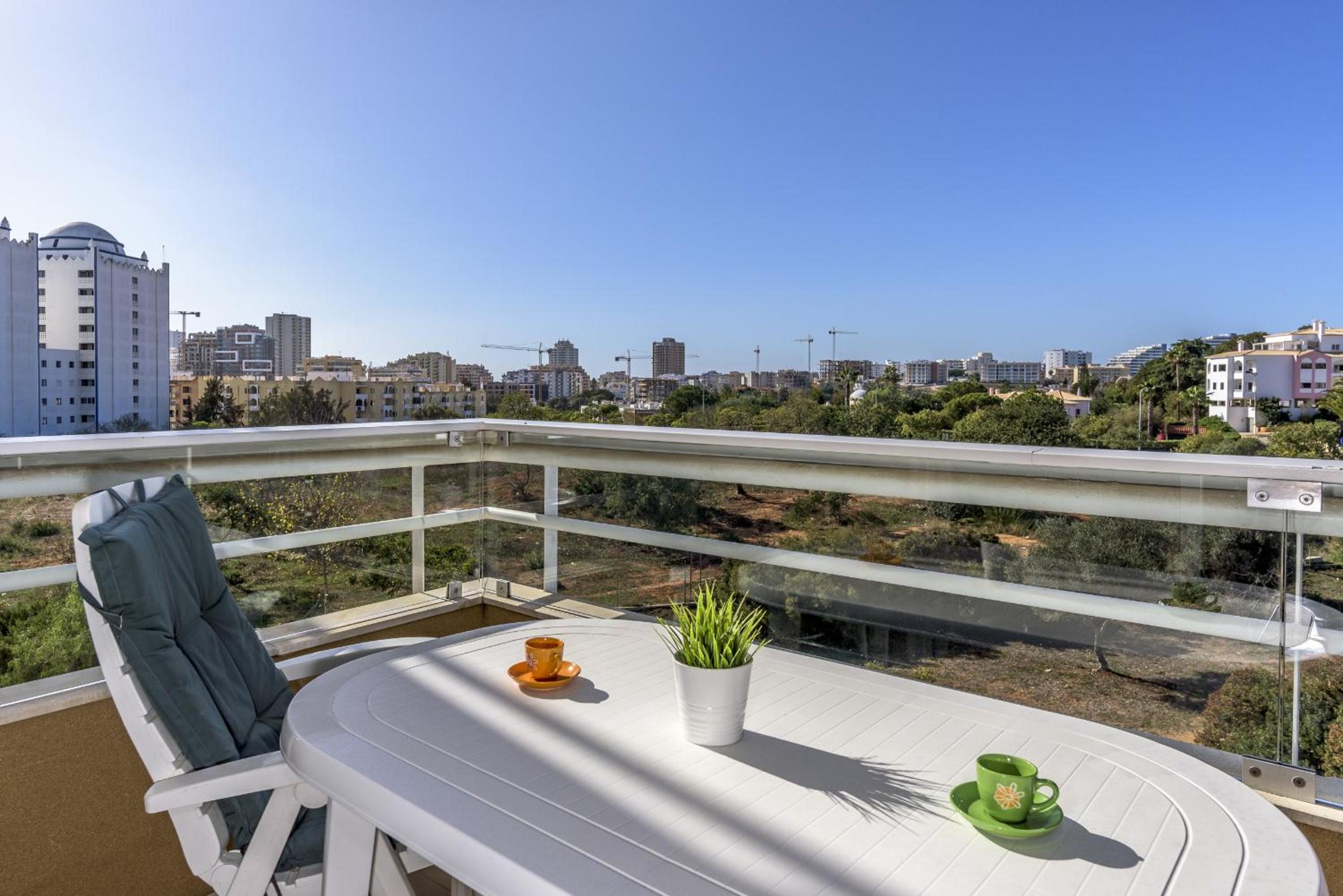 FLH Praia da Rocha Family Apartment
