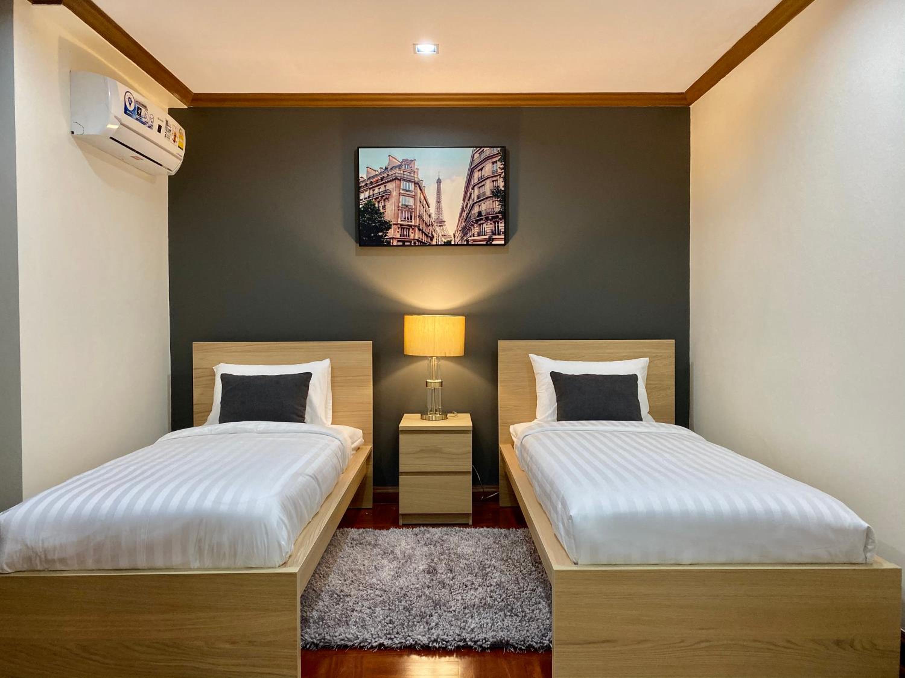 NT Place Sukhumvit Suites