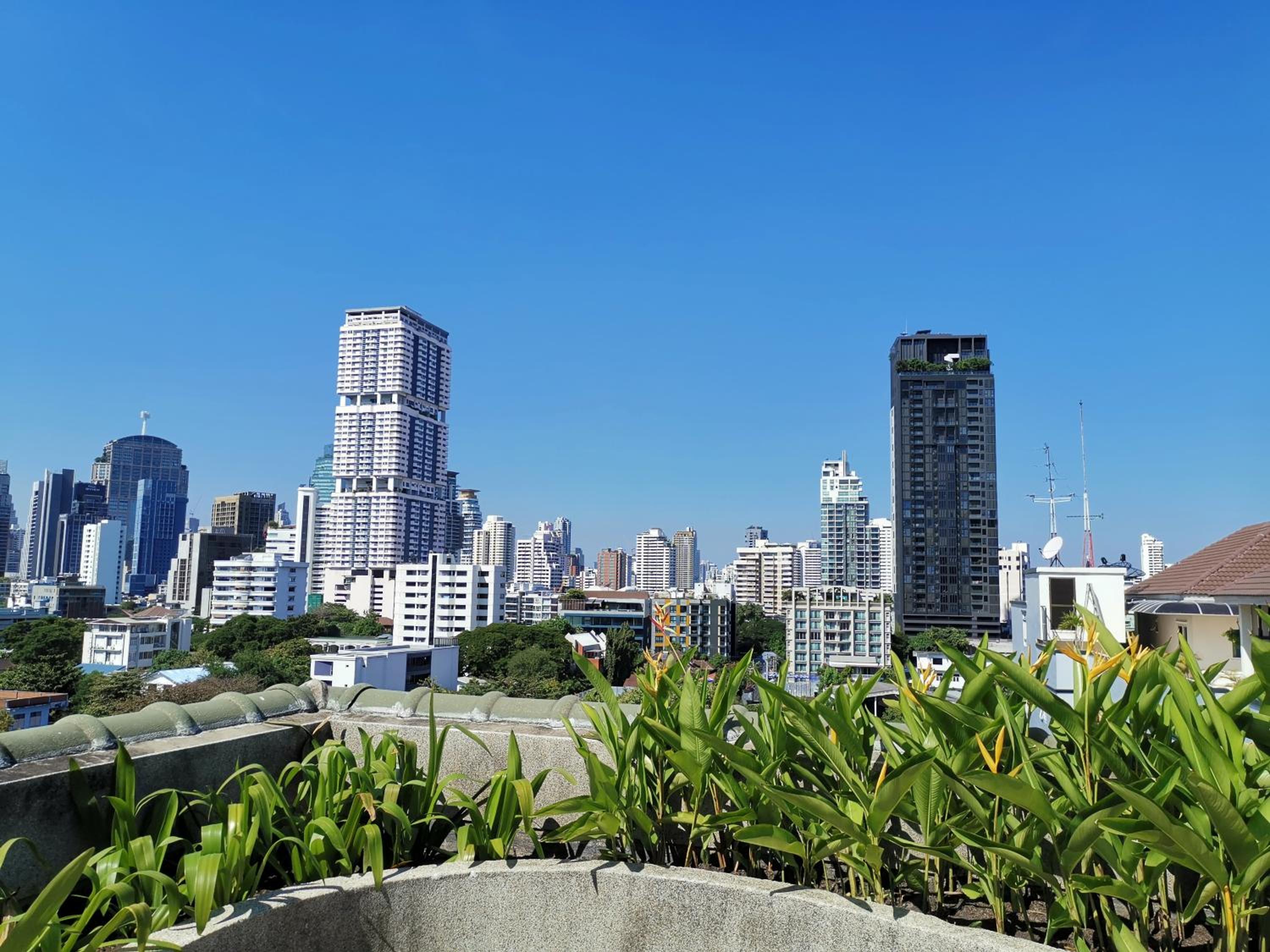 NT Place Sukhumvit Suites