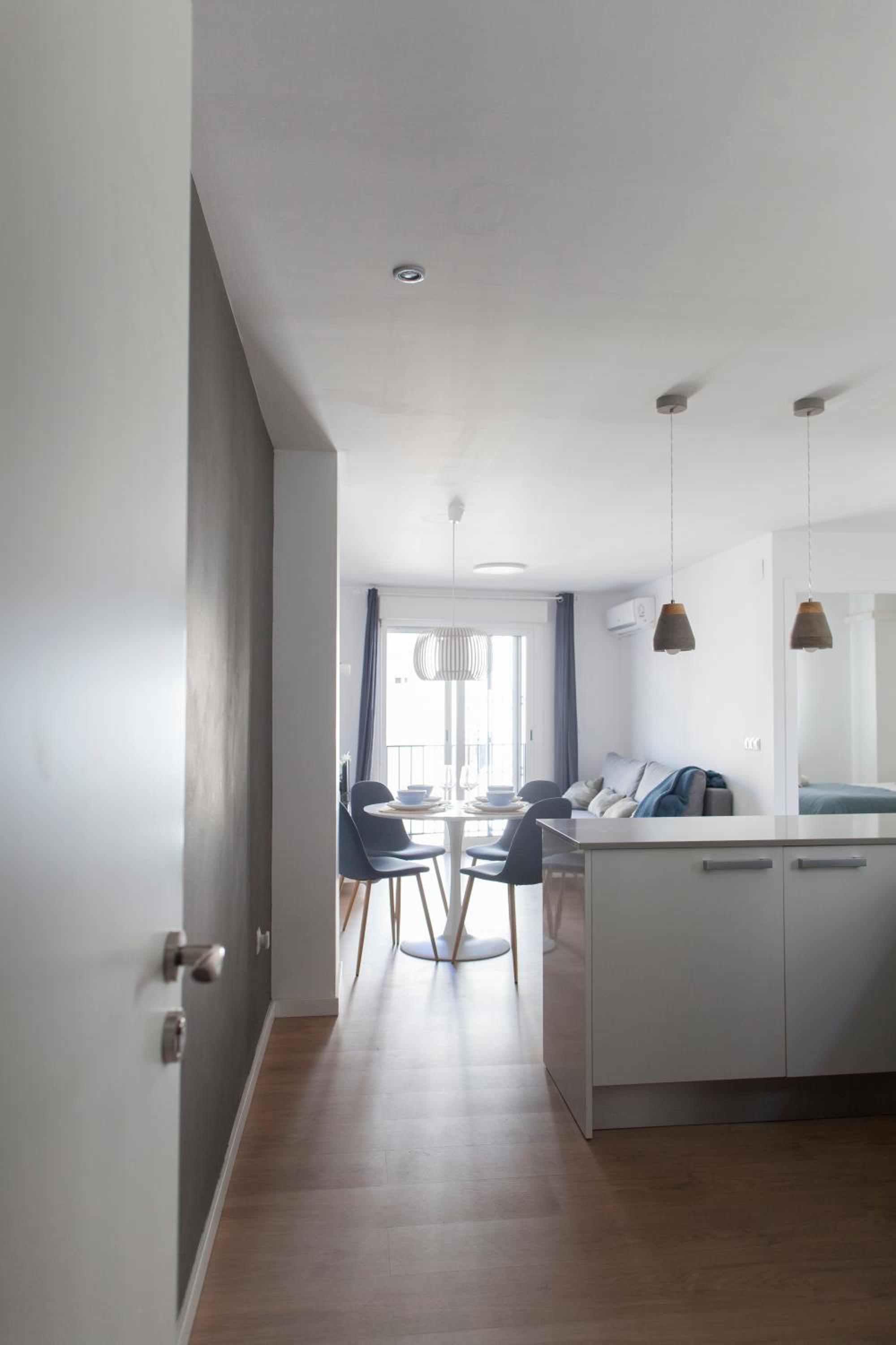 FLORIT FLATS - Apartment Torres de Quart II