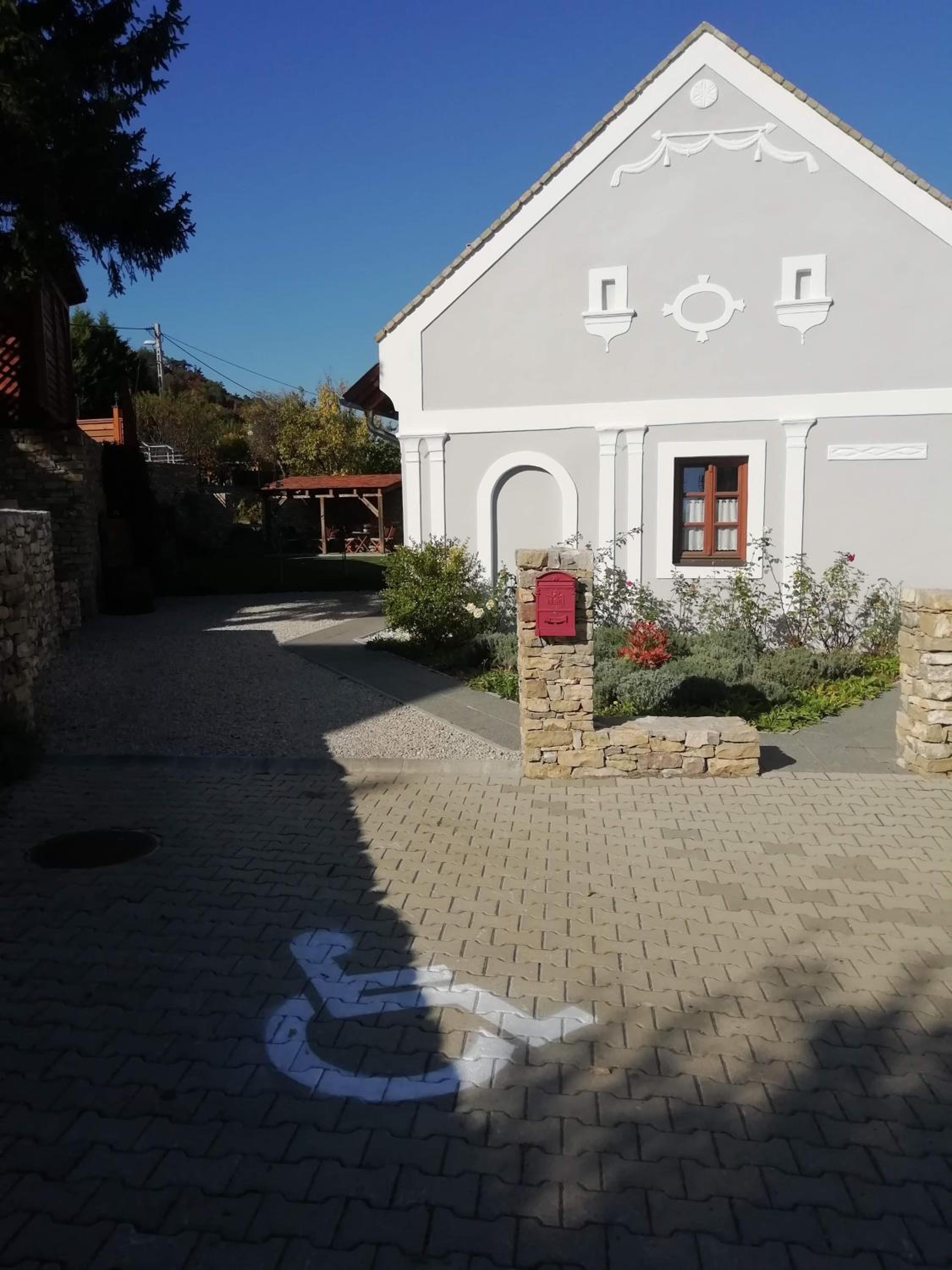 Photo 15