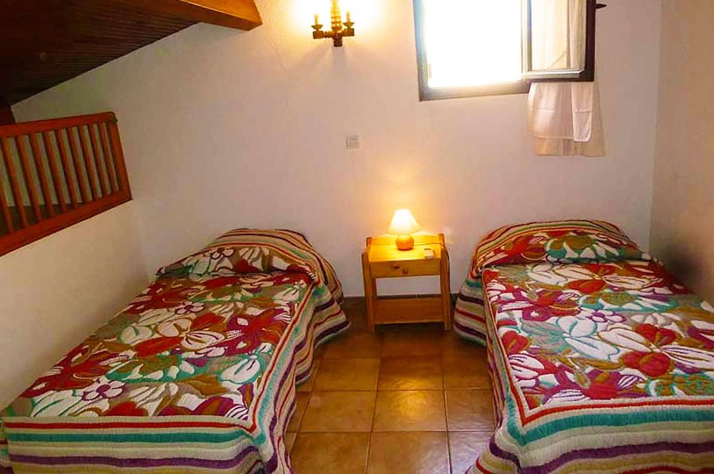 Photo 77