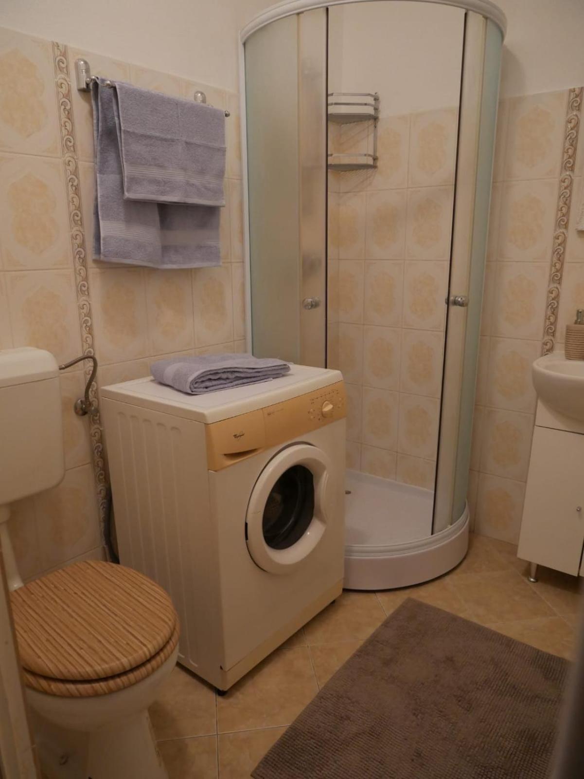 Photo 36