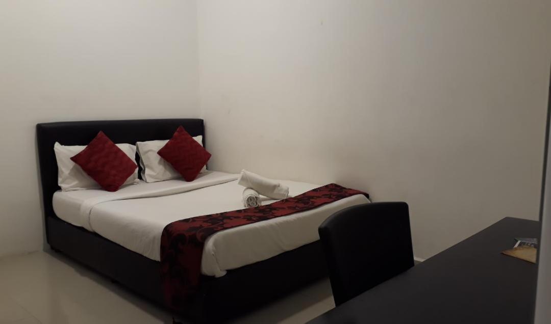 Max Ferringhi Hotel