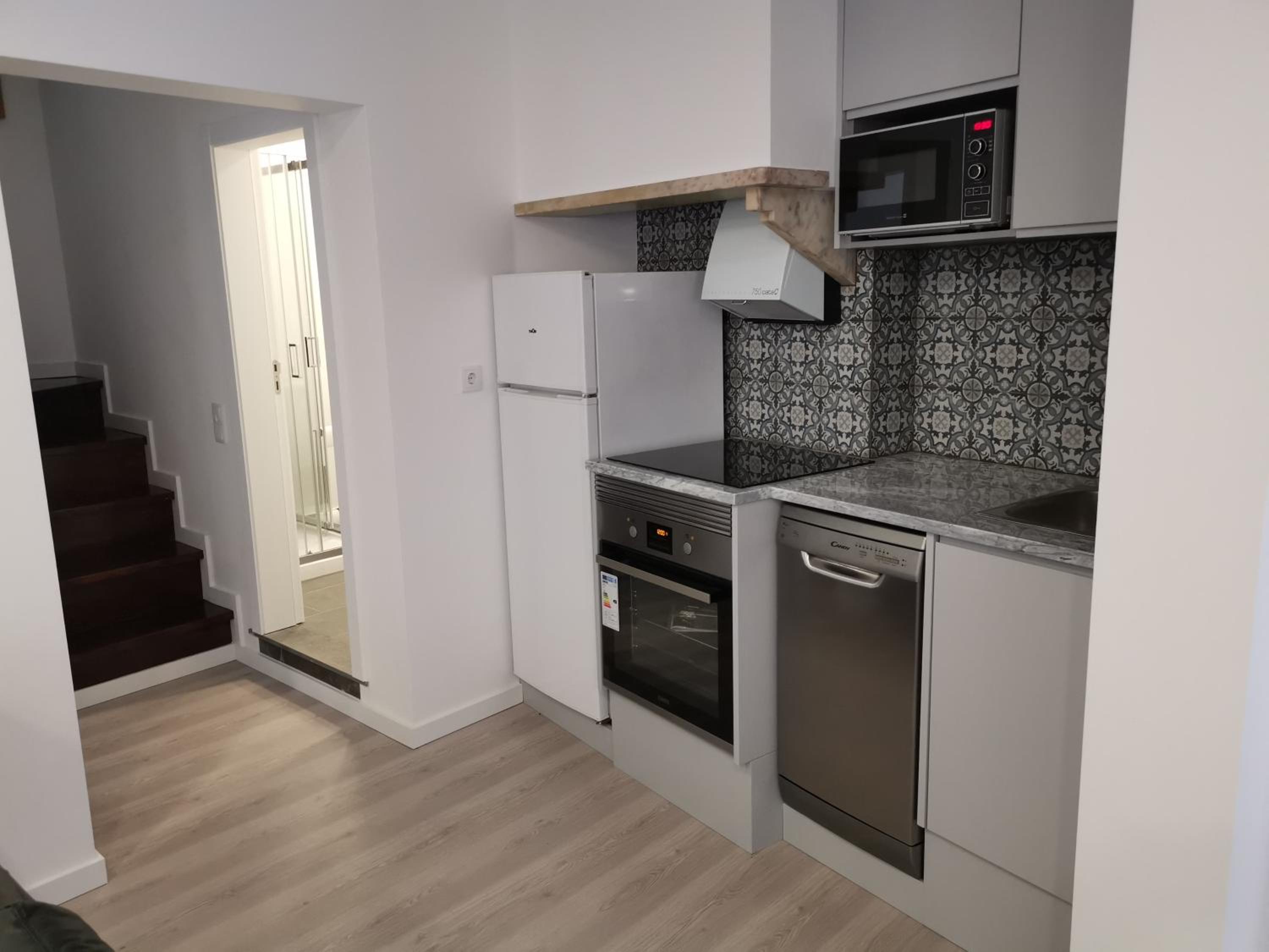 Chiado Local Artist Suites w Parking & EV view 3