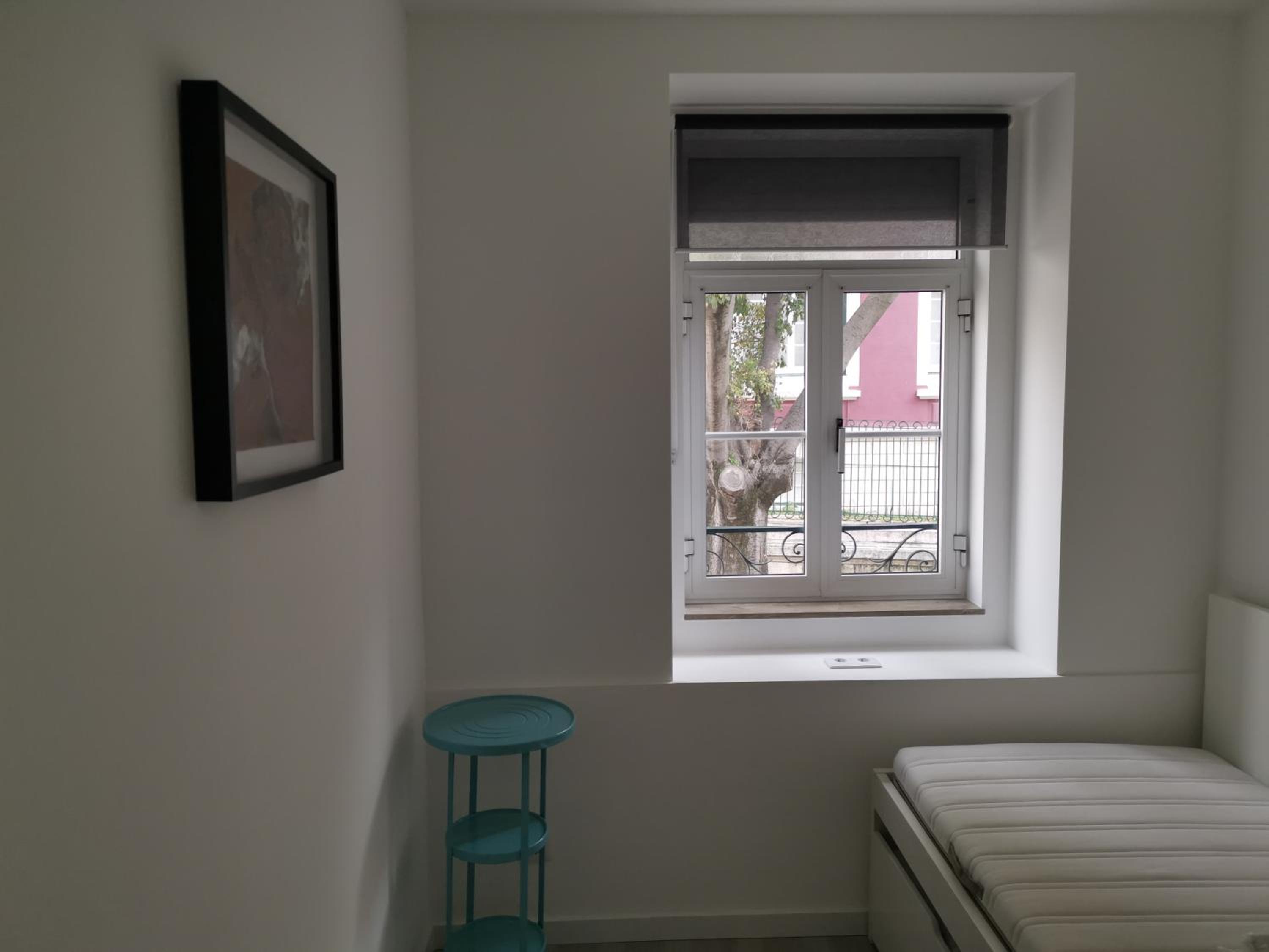 Chiado Local Artist Suites w Parking & EV view 4
