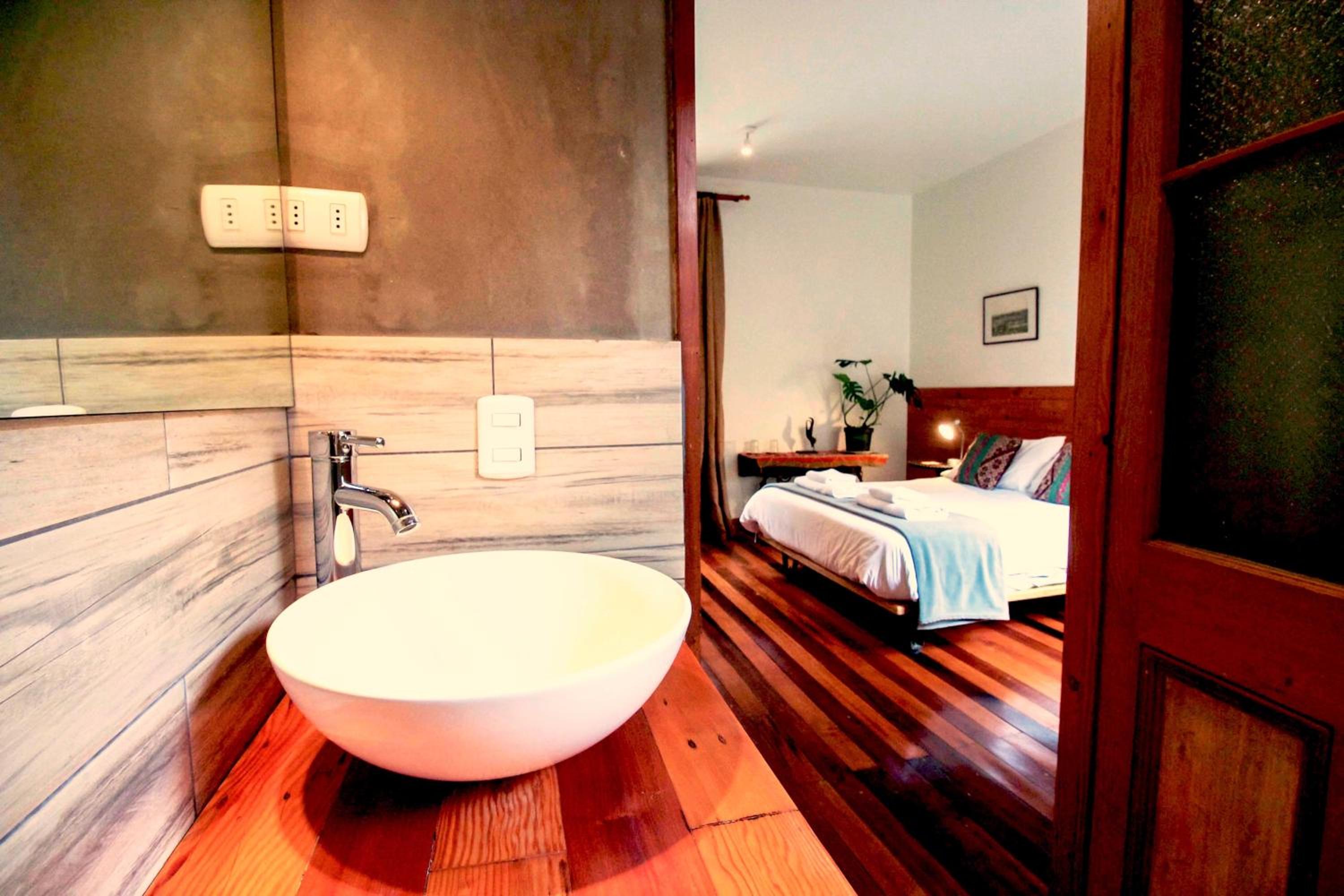 Casa California Guesthouse