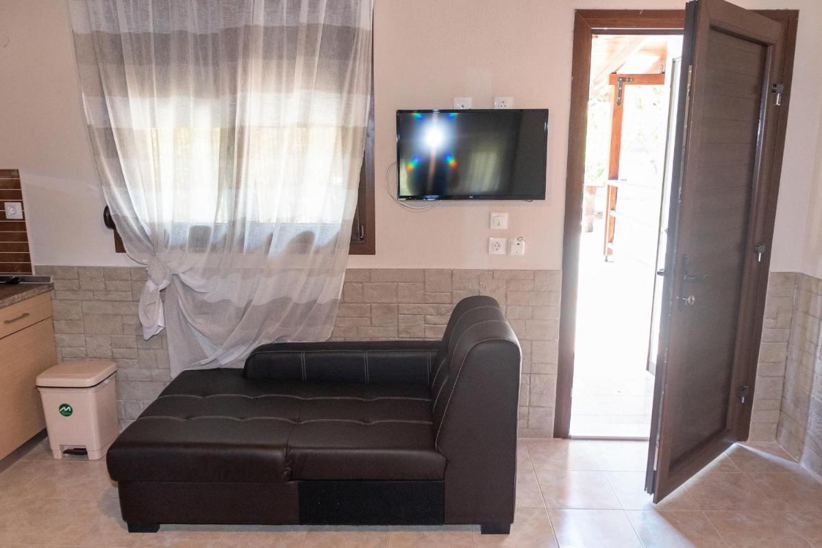 Dimitris Villas - Villa 4 view 4