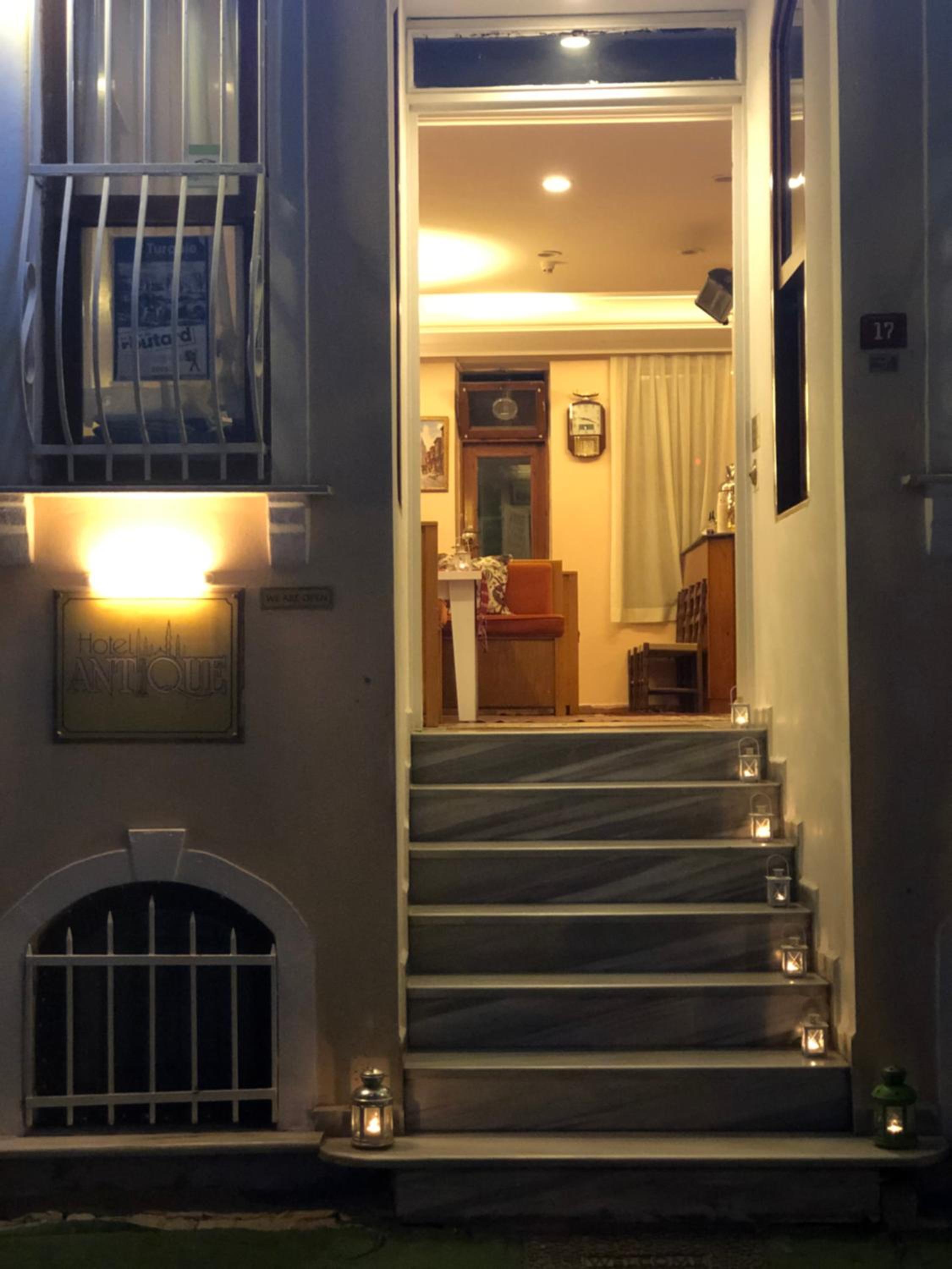 Hotel Antique - Image 31