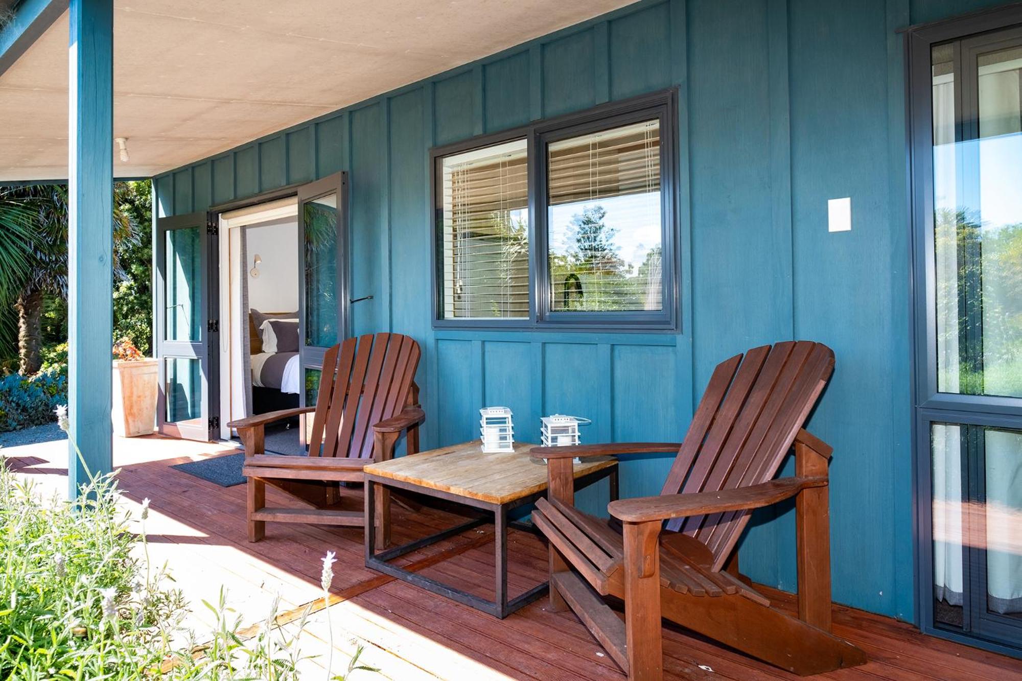 Lawn Cottages