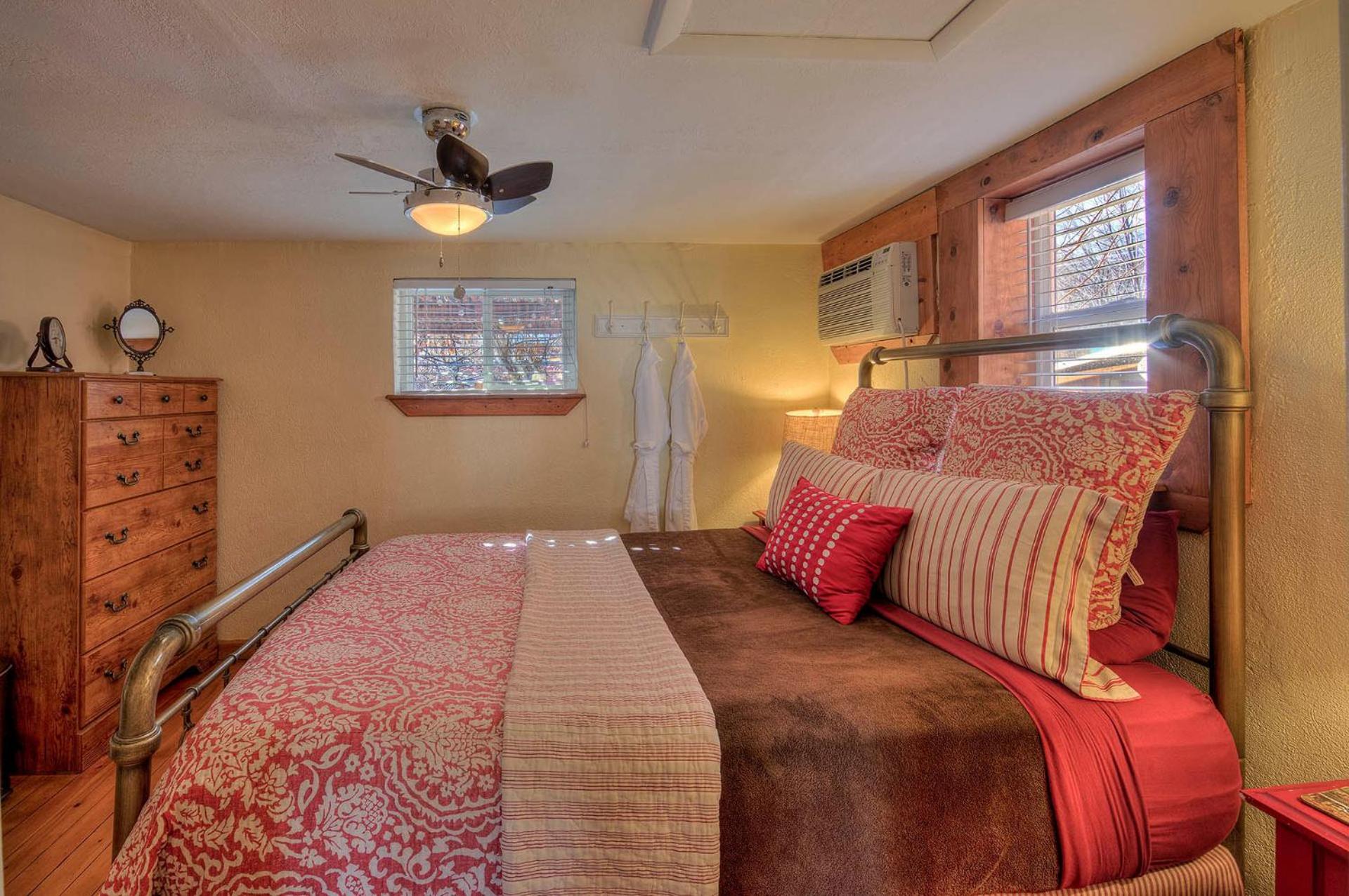 Cali Cochitta Vacation Rentals