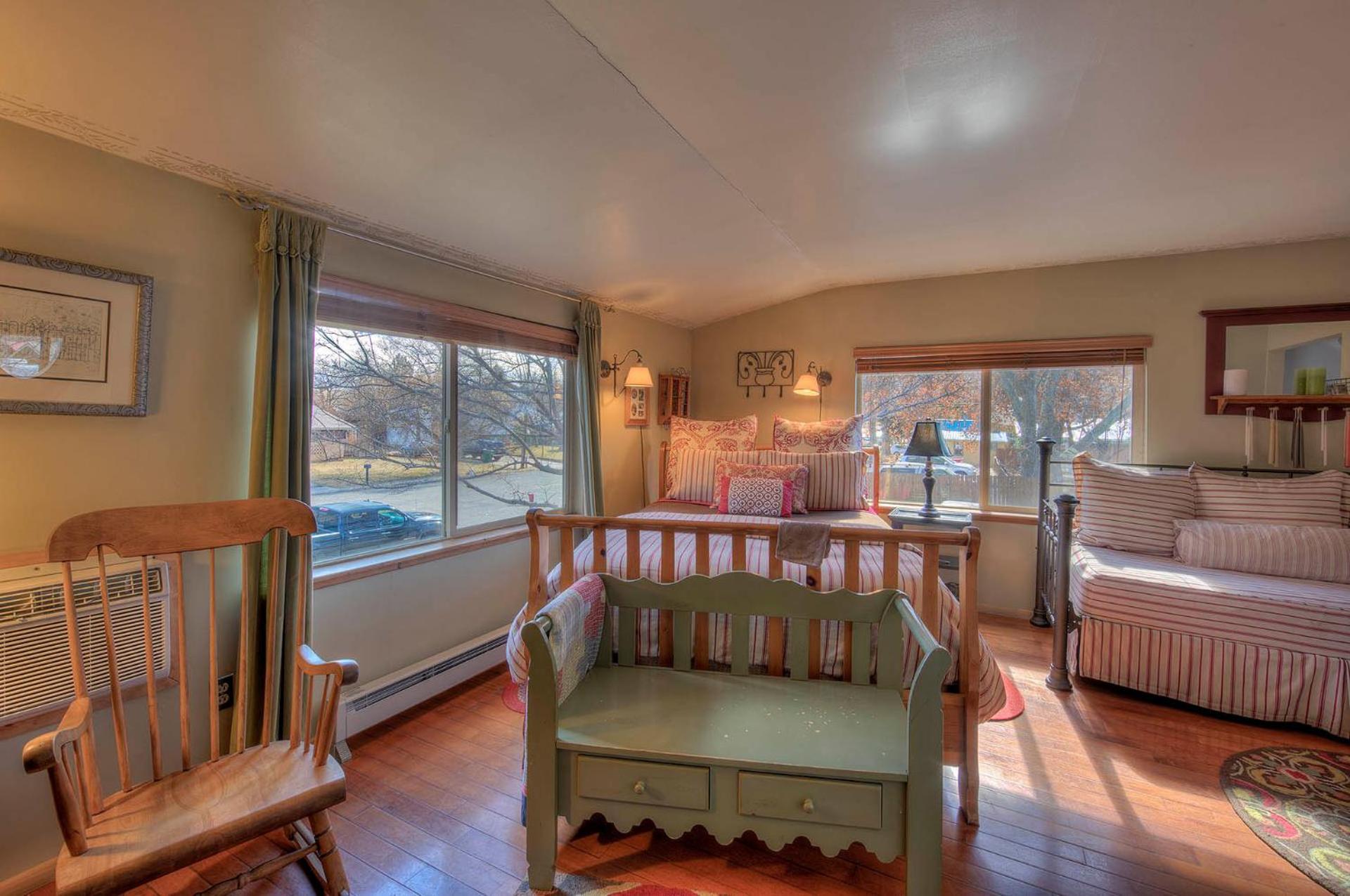 Cali Cochitta Vacation Rentals