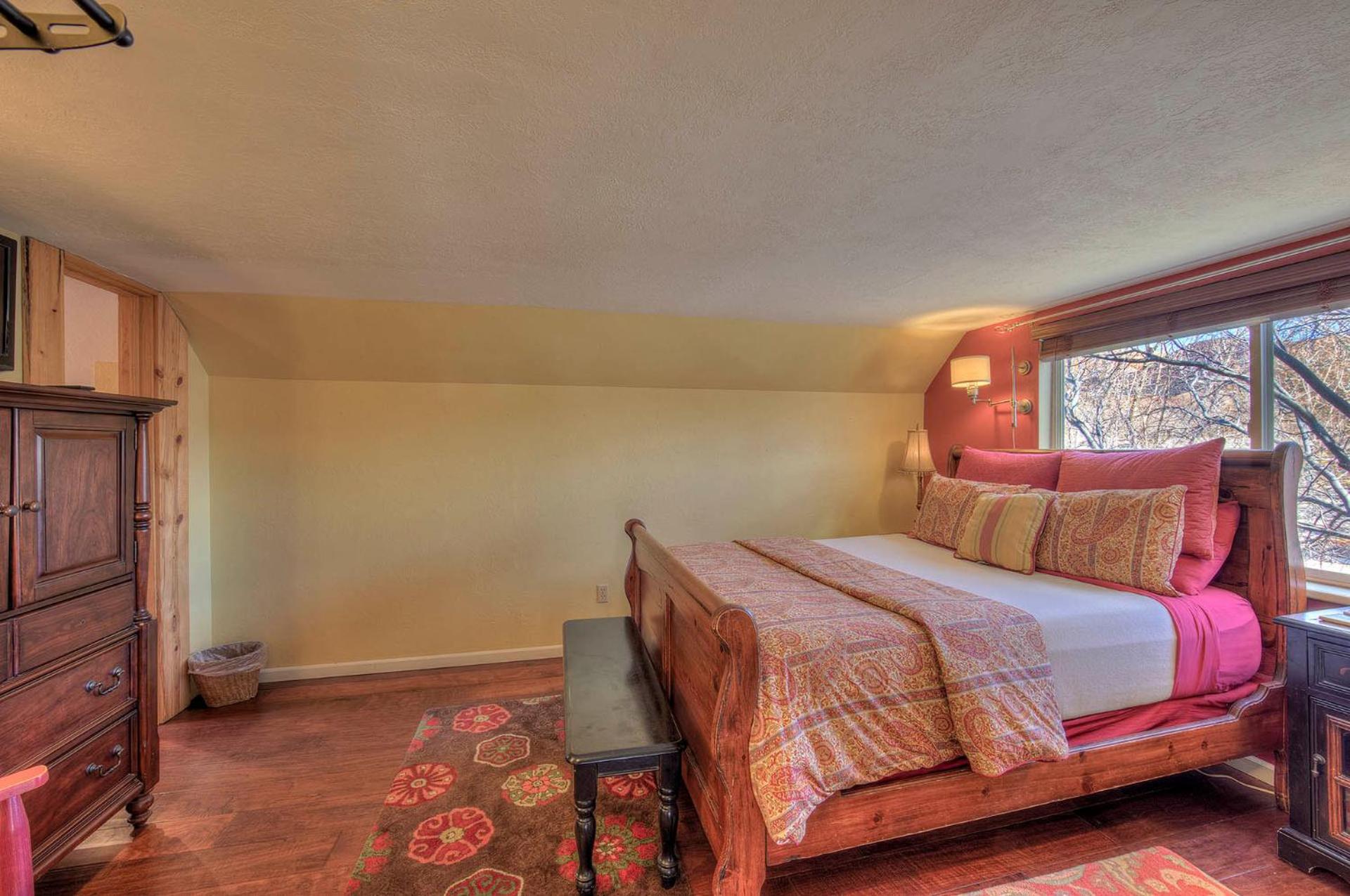 Cali Cochitta Vacation Rentals