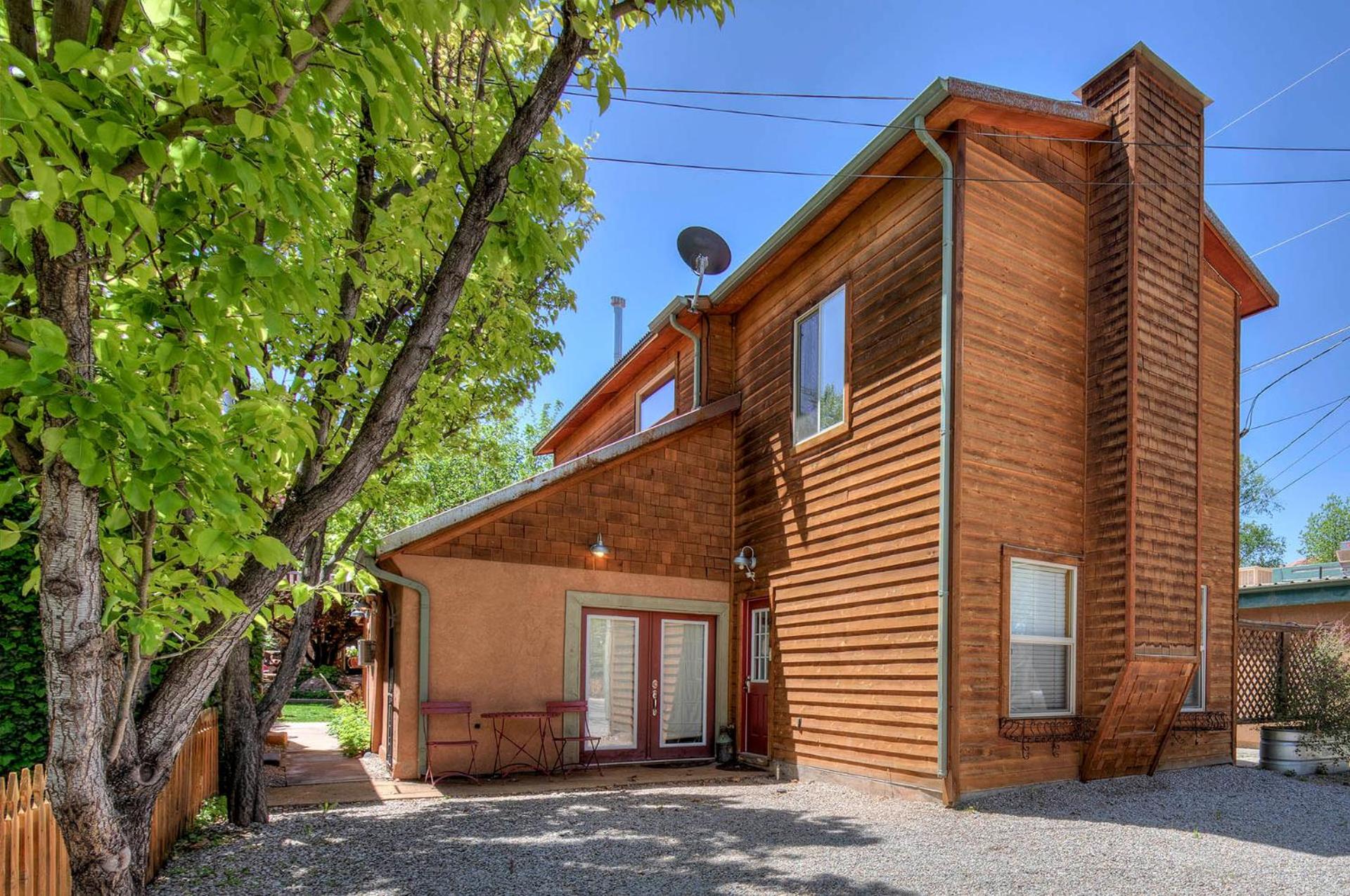 Cali Cochitta Vacation Rentals