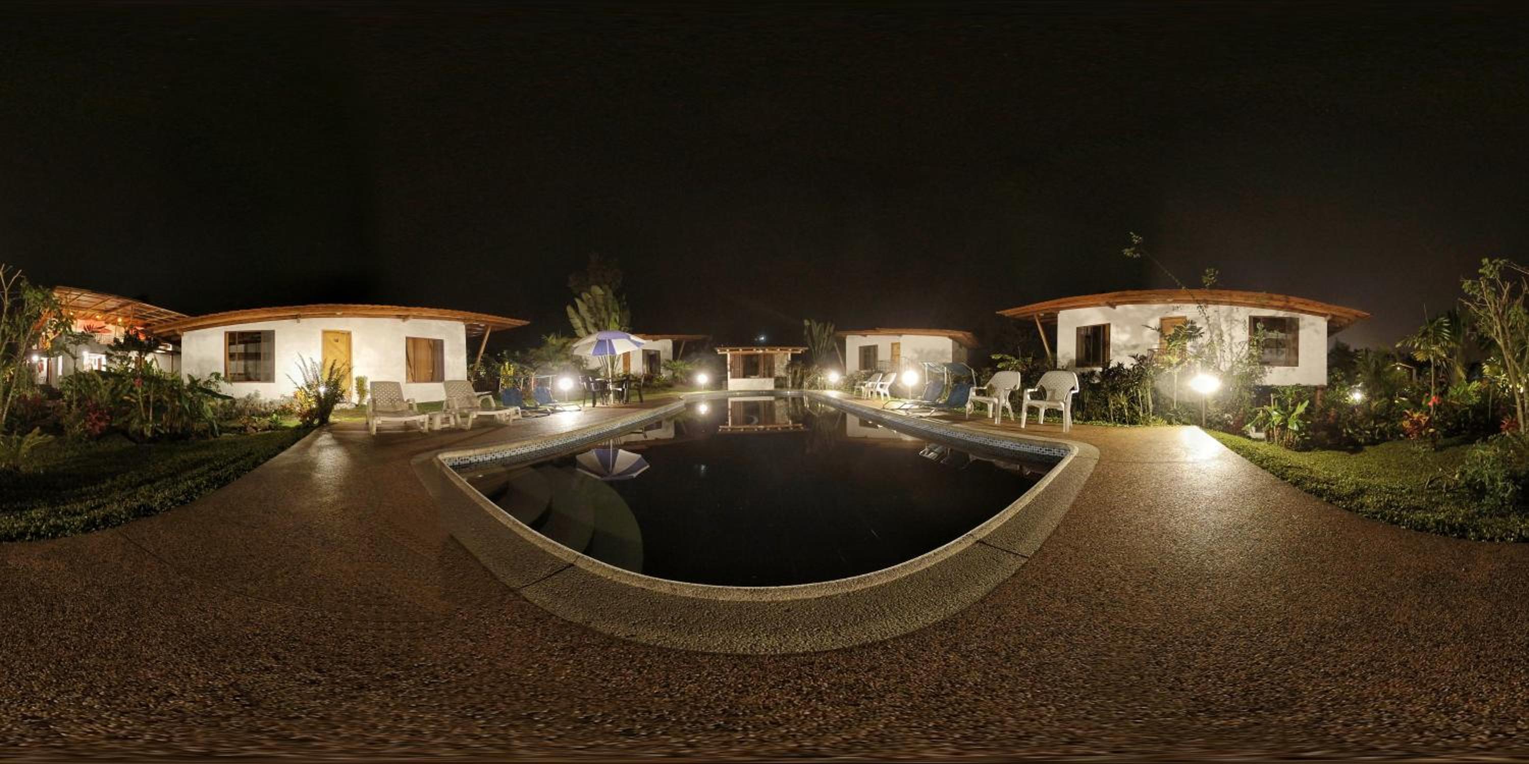 Coffee Lodge Cristal Glamping & Spa