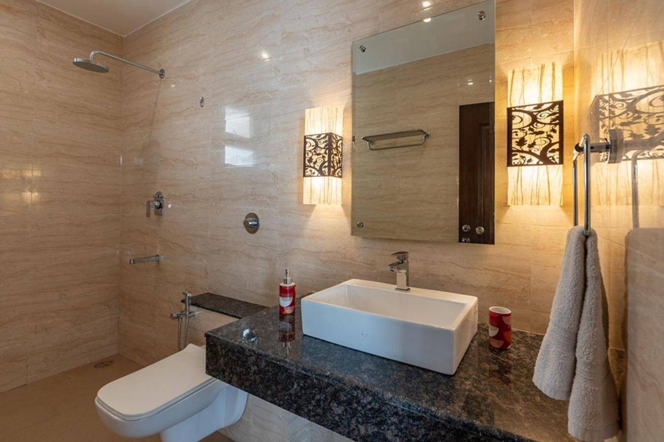 Villa Calangute Phase 17 -16 or 17BHK -Great For Large Groups view 3