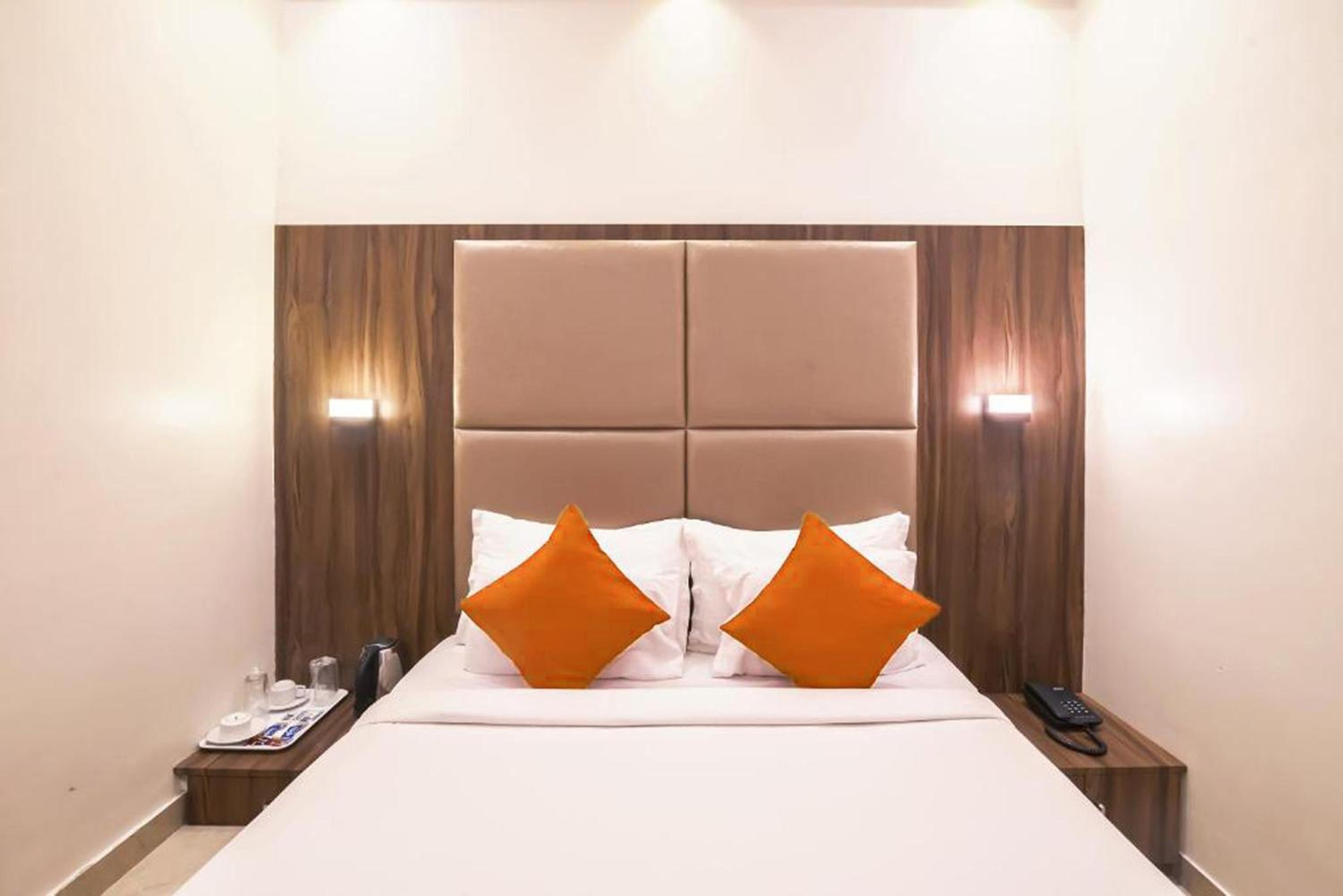 Mumbai Vacations - Hotel Sea Grand, Colaba - Property Image 26