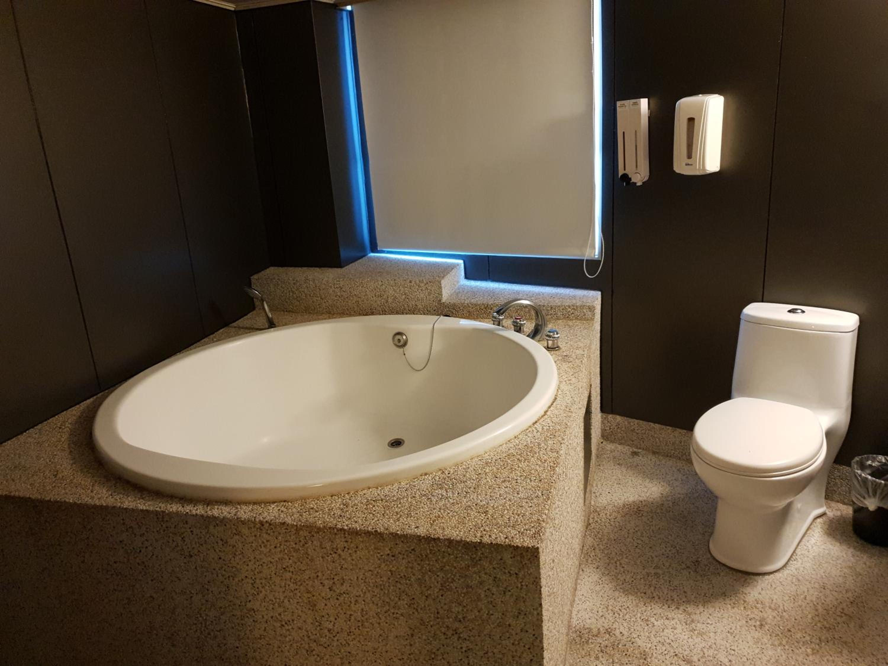 Walker Hotel - Sanchong