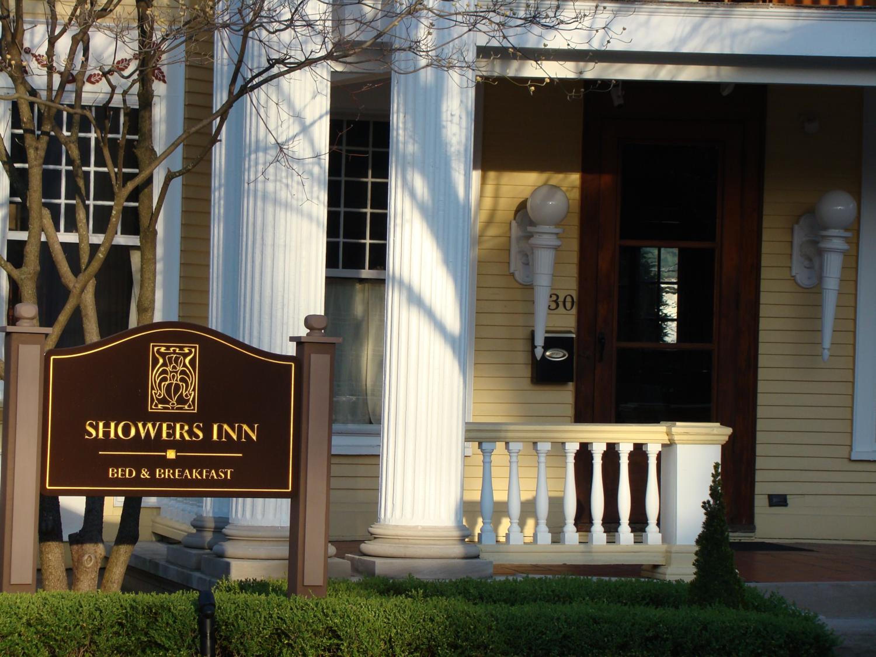 Showers Inn