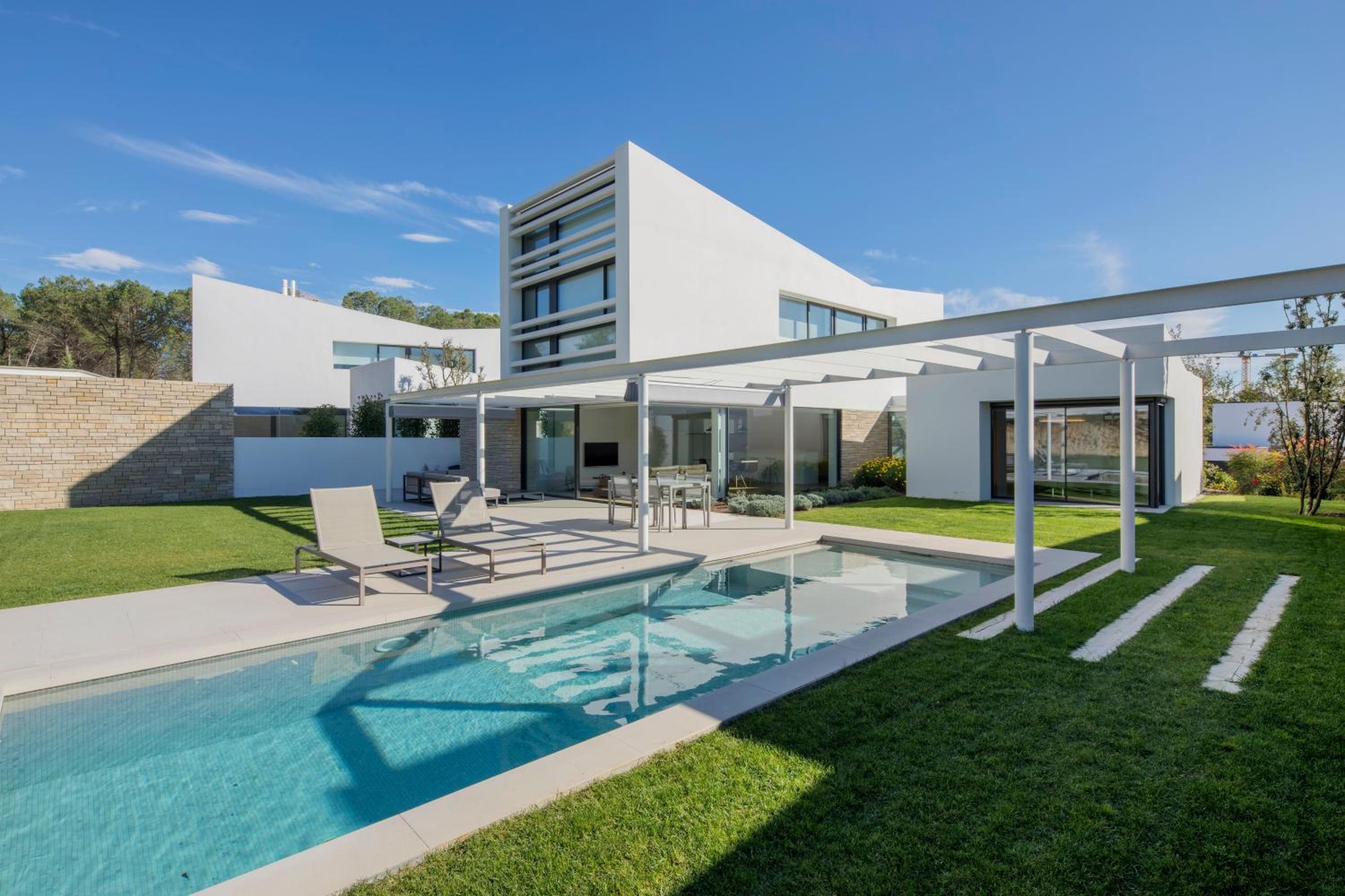 Holiday Rentals at Camiral, a Quinta do Lago Resort