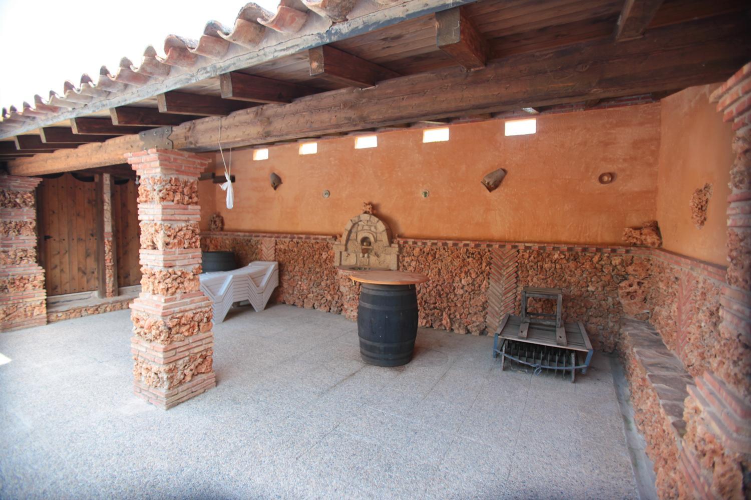 Photo 7