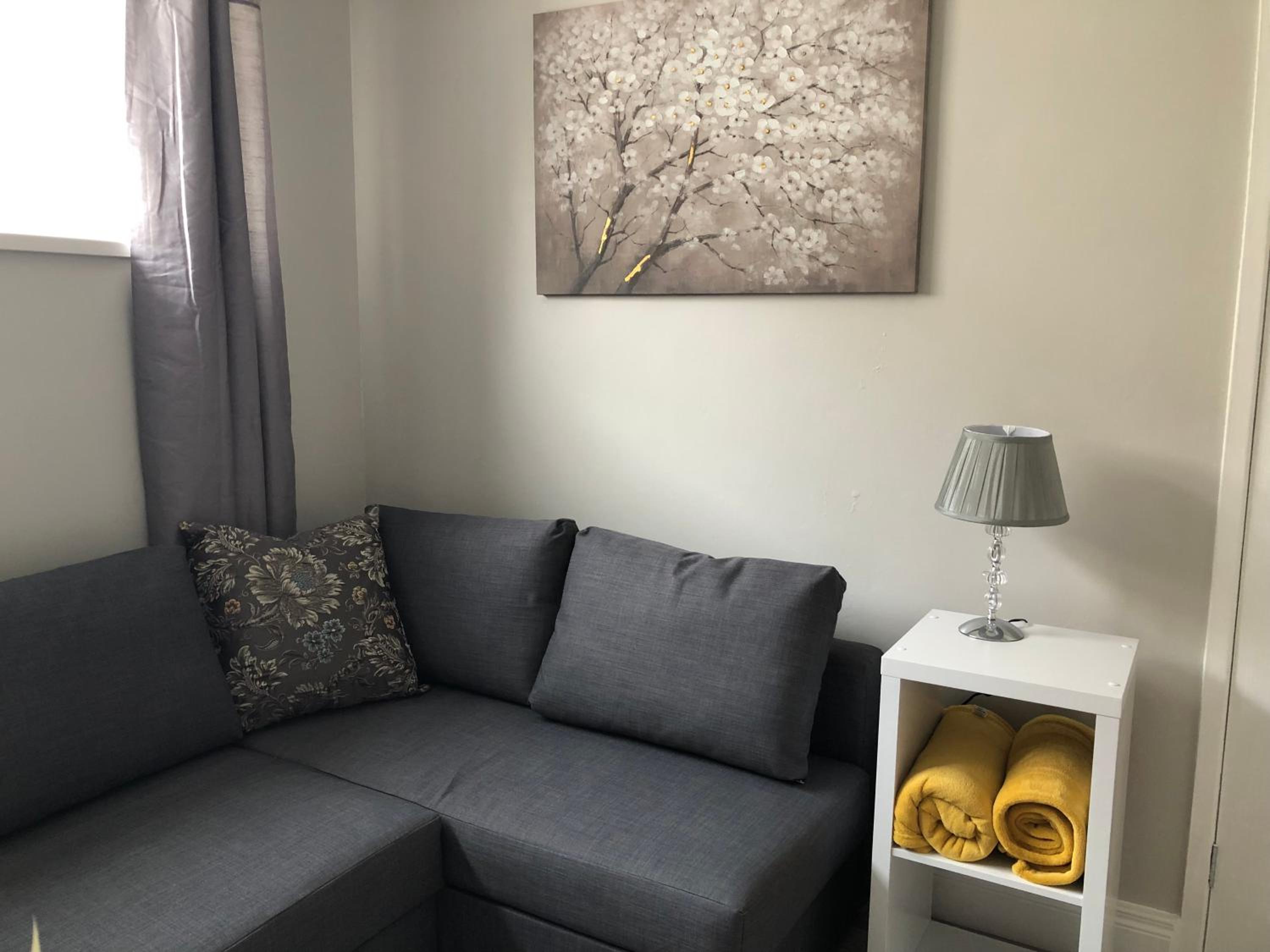 Beechwood Garden Suite - Image 4