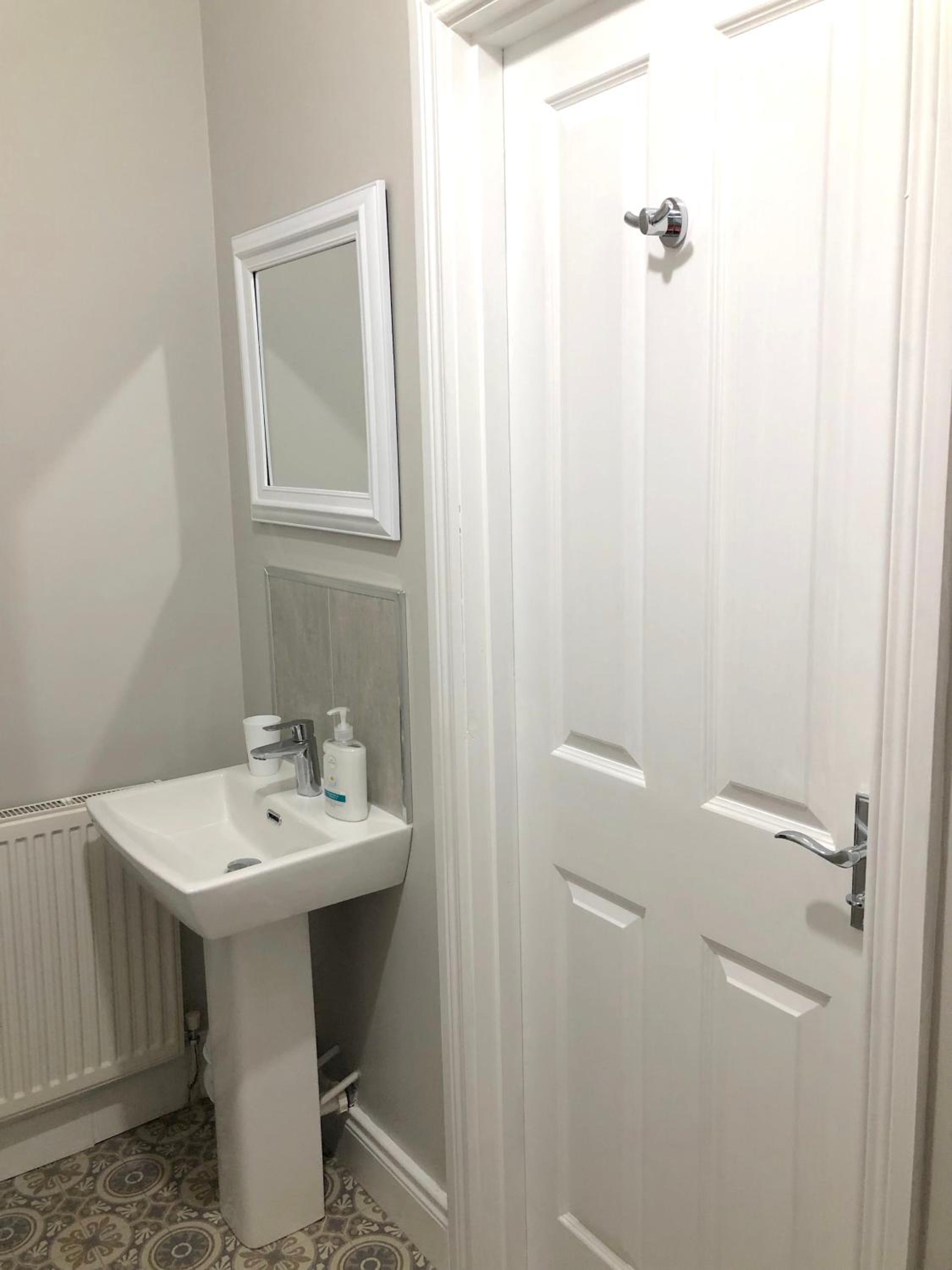 Beechwood Garden Suite - Image 2