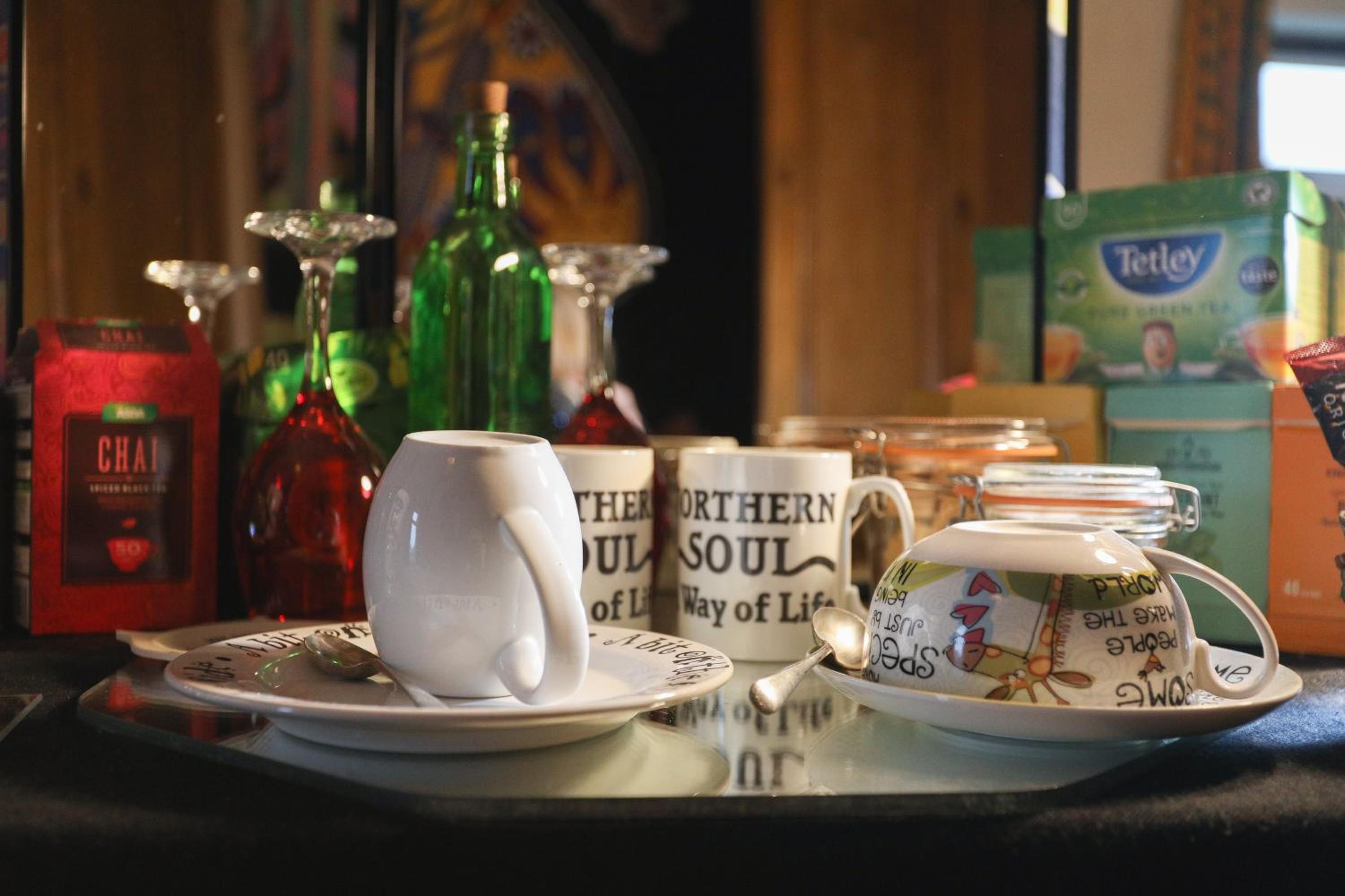 Hotel Bradford Digs - Image 1