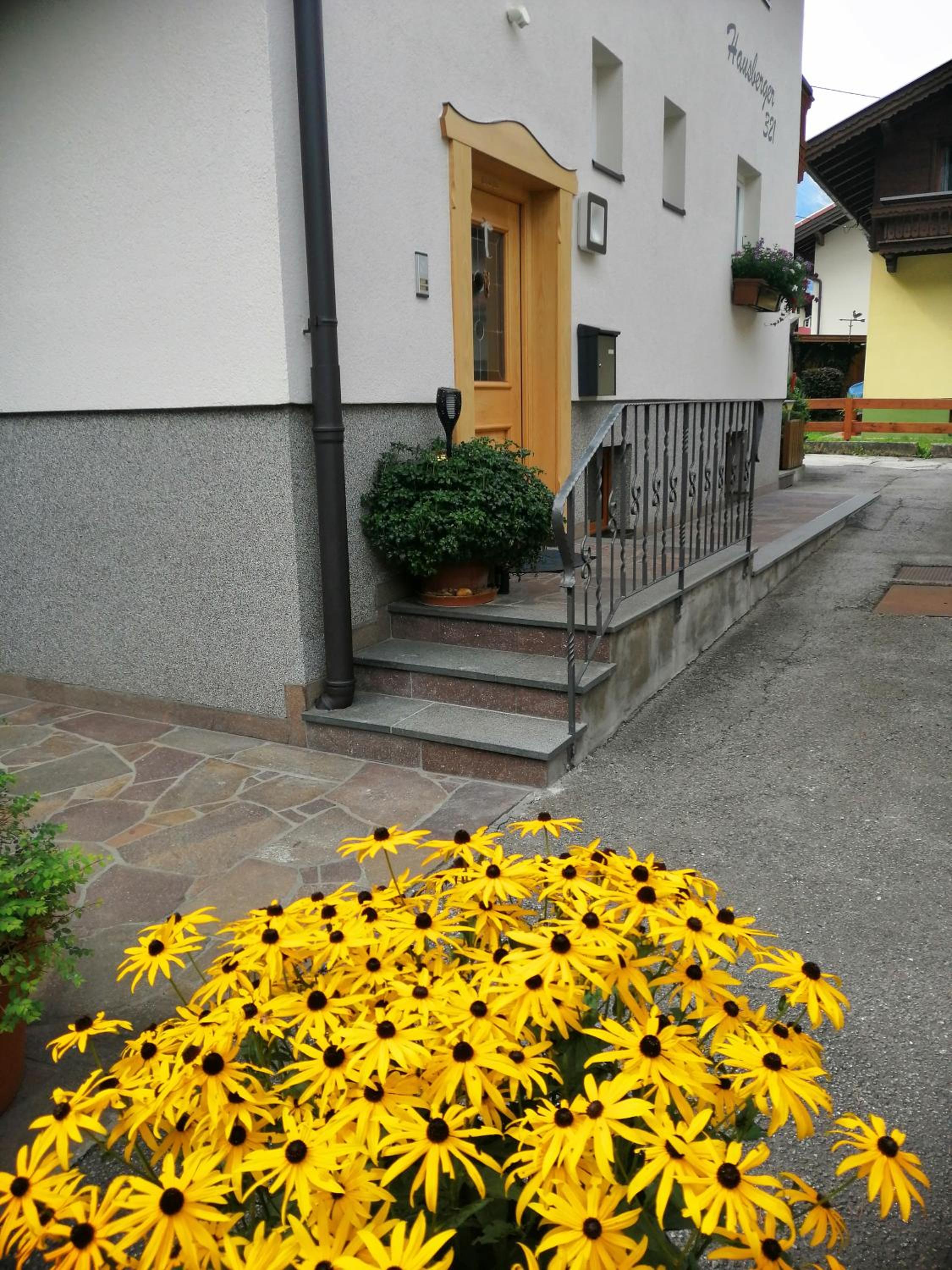 Photo 31