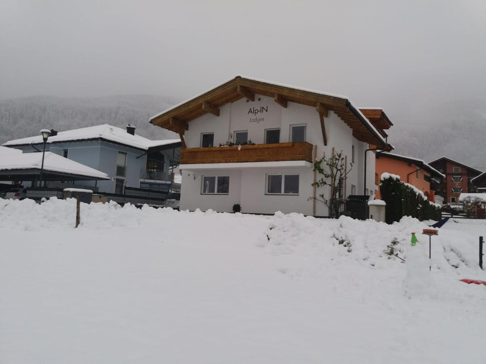 Photo 52