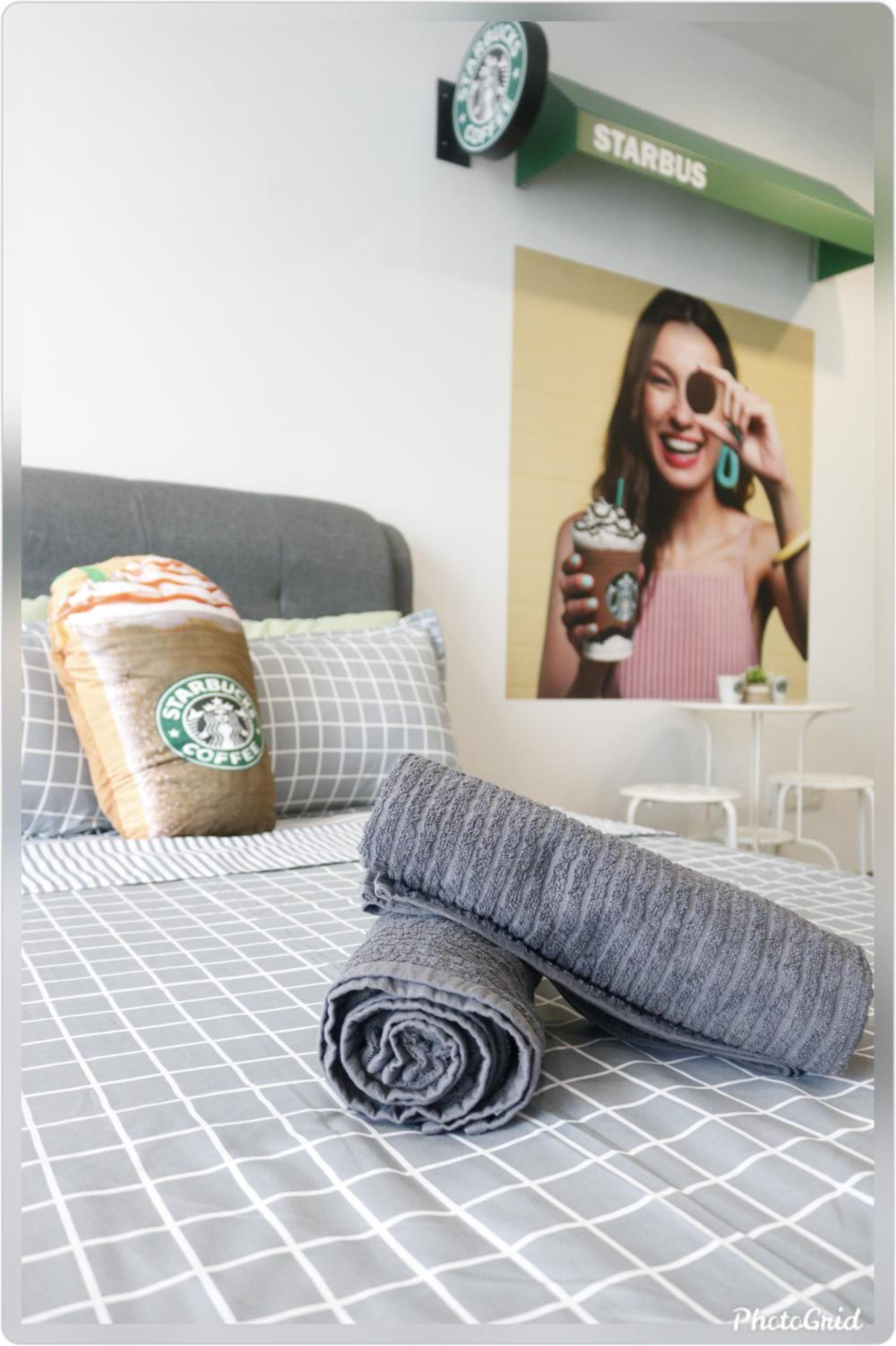 Cozy Suite StarBus! Zetapark! Above Shopping Mall! FREE Wifi FREE Parking
