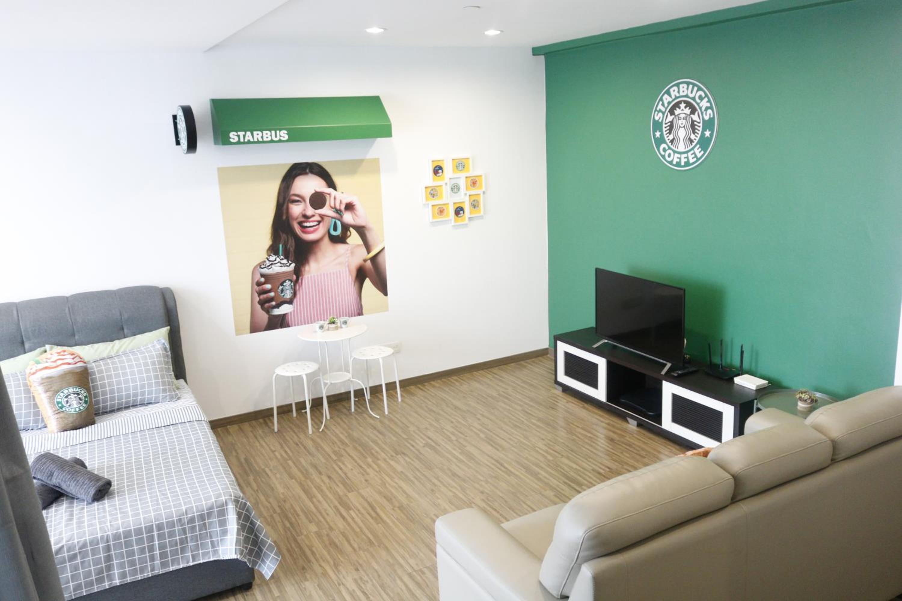 Cozy Suite StarBus! Zetapark! Above Shopping Mall! FREE Wifi FREE Parking